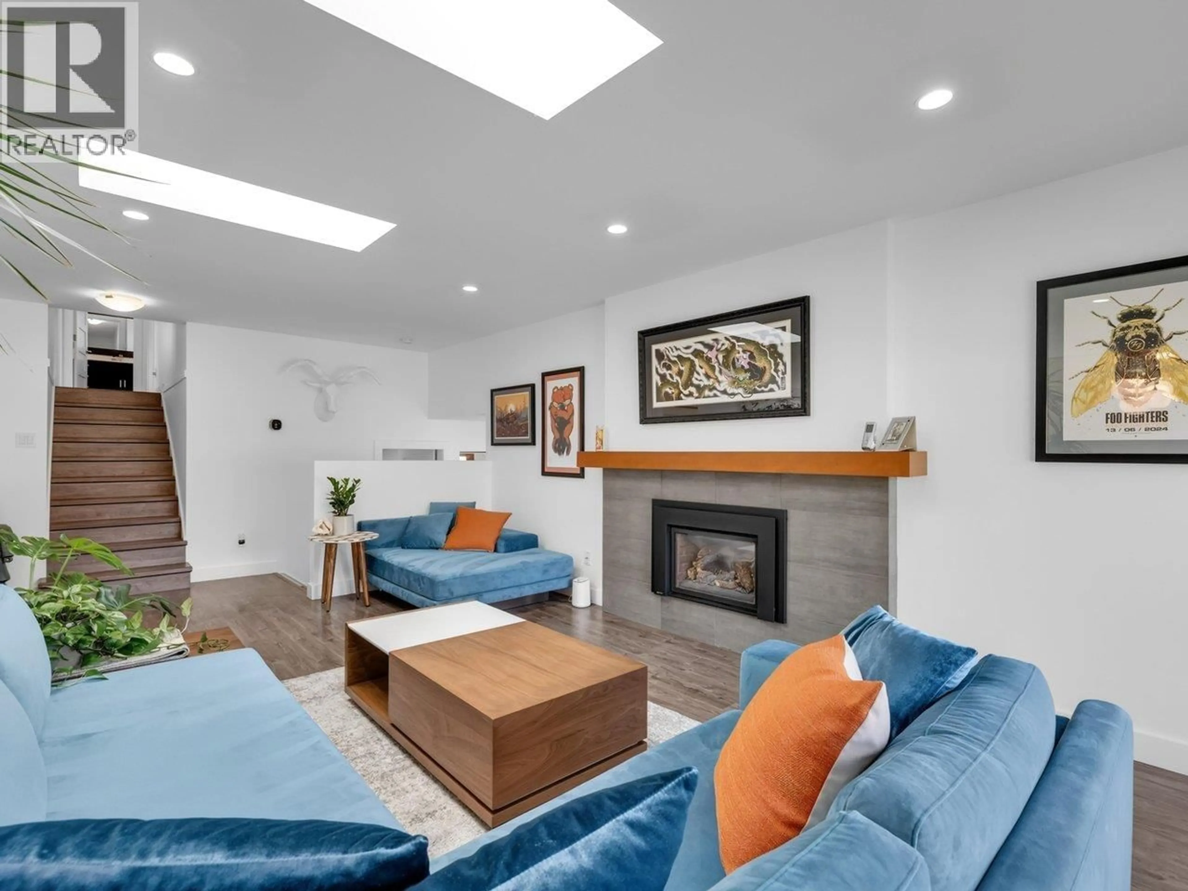 Living room with furniture, unknown for 5354 WESTMINSTER AVENUE, Delta British Columbia V4K2J2