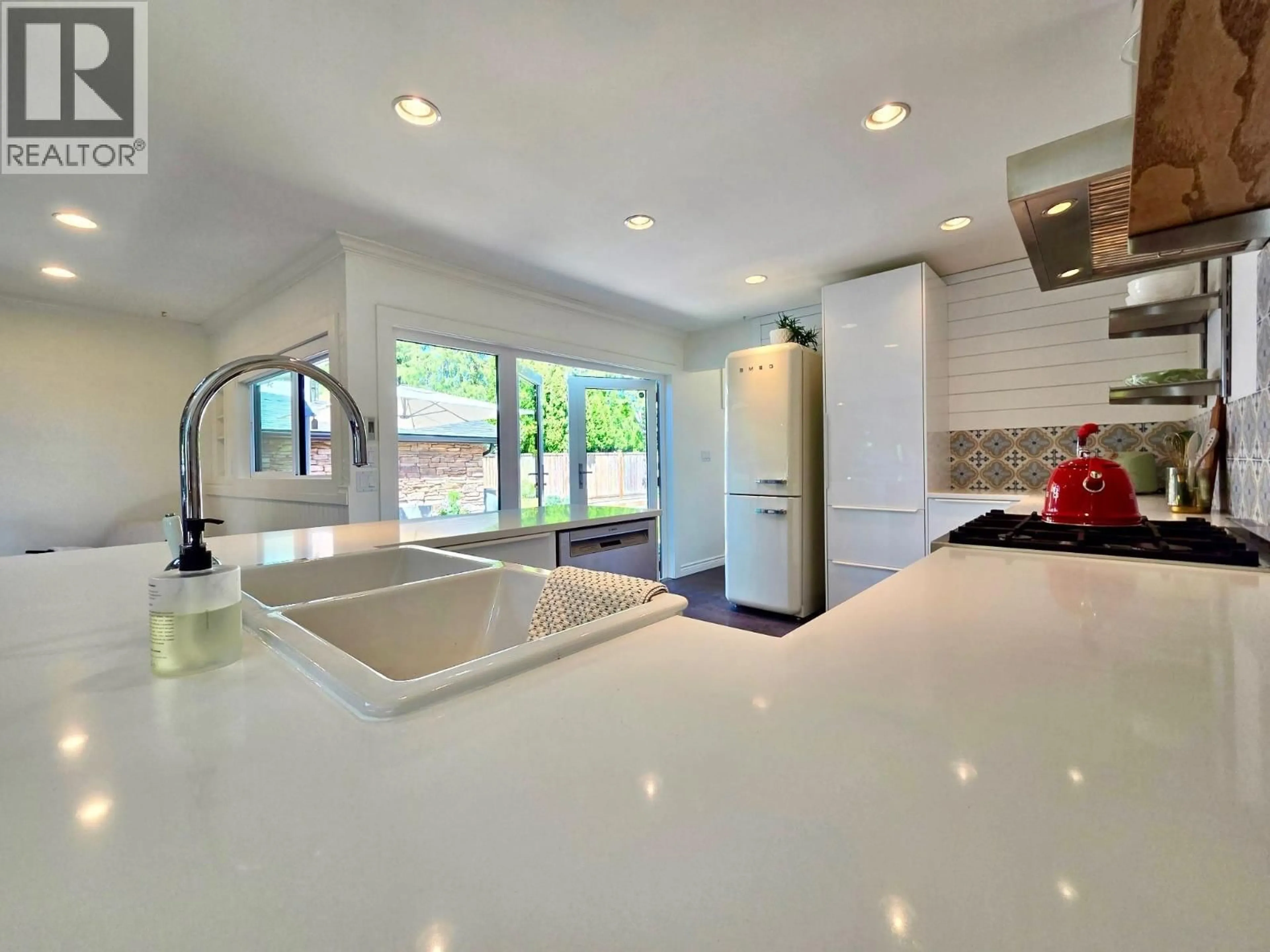Contemporary kitchen, ceramic/tile floor for 1348 ENDERBY AVENUE, Delta British Columbia V4L1S3