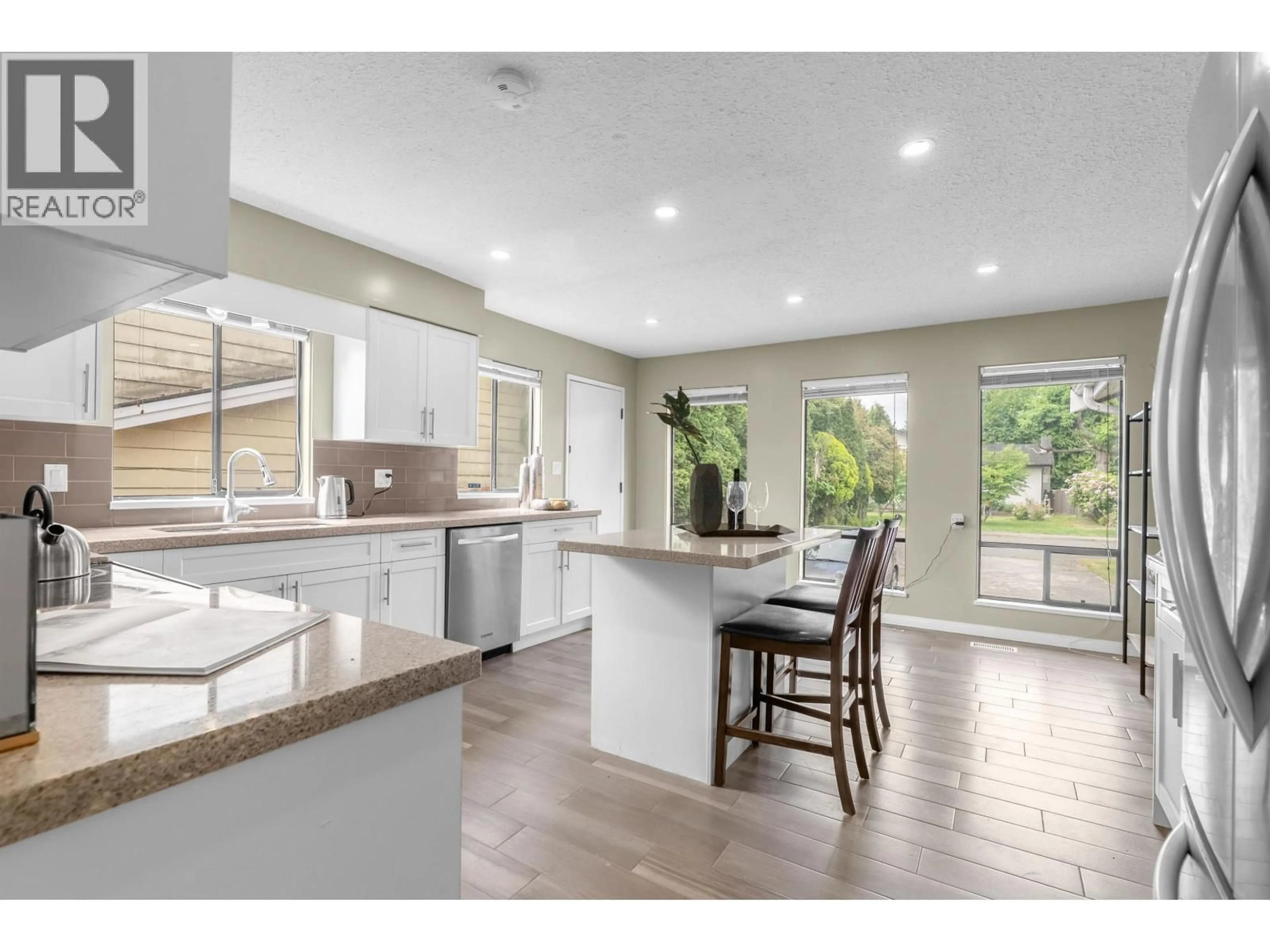 Open concept kitchen, unknown for 9740 SWANSEA DRIVE, Richmond British Columbia V7A2L8