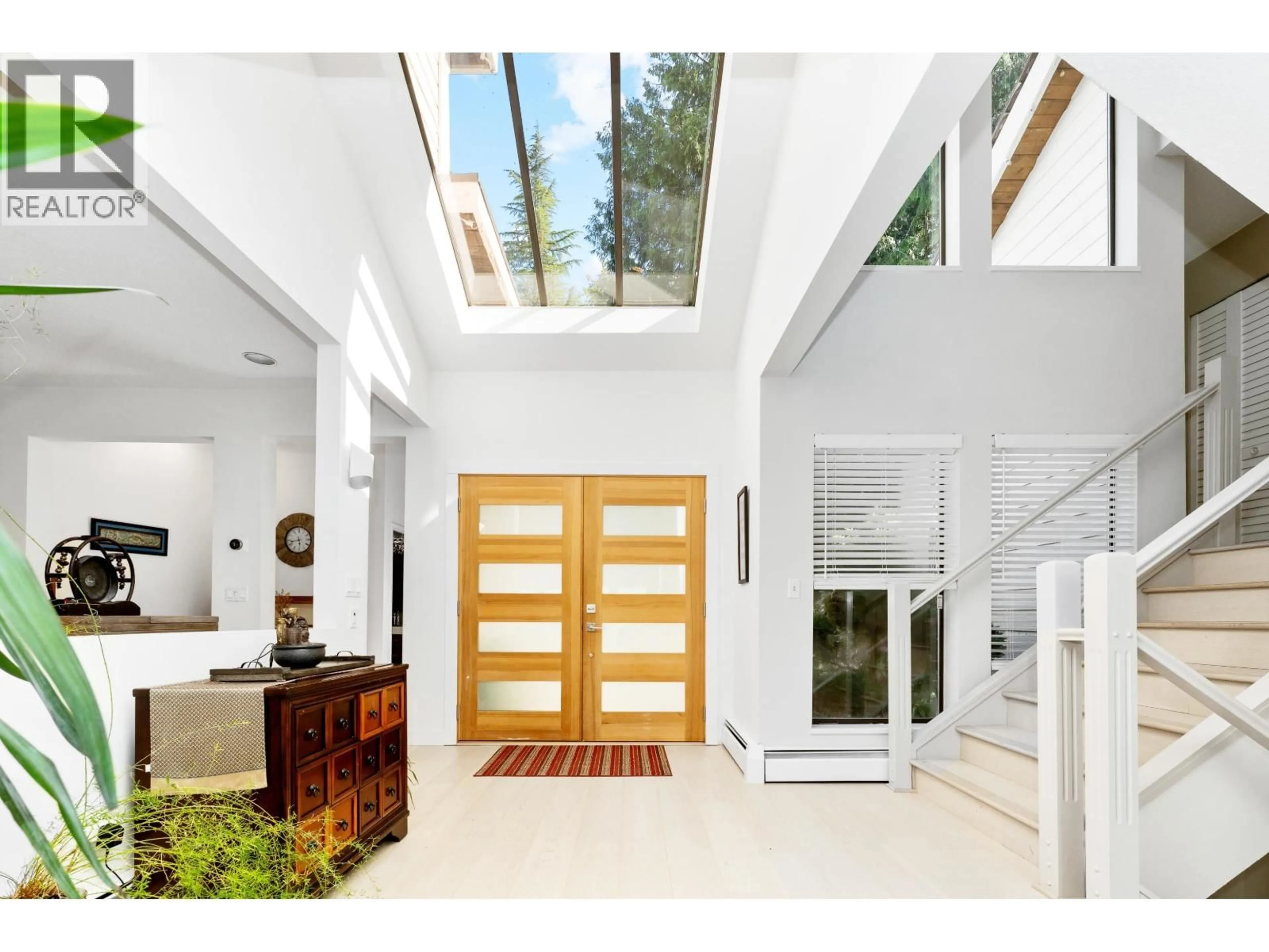 Indoor entryway for 24325 126 AVENUE, Maple Ridge British Columbia V4R1M2
