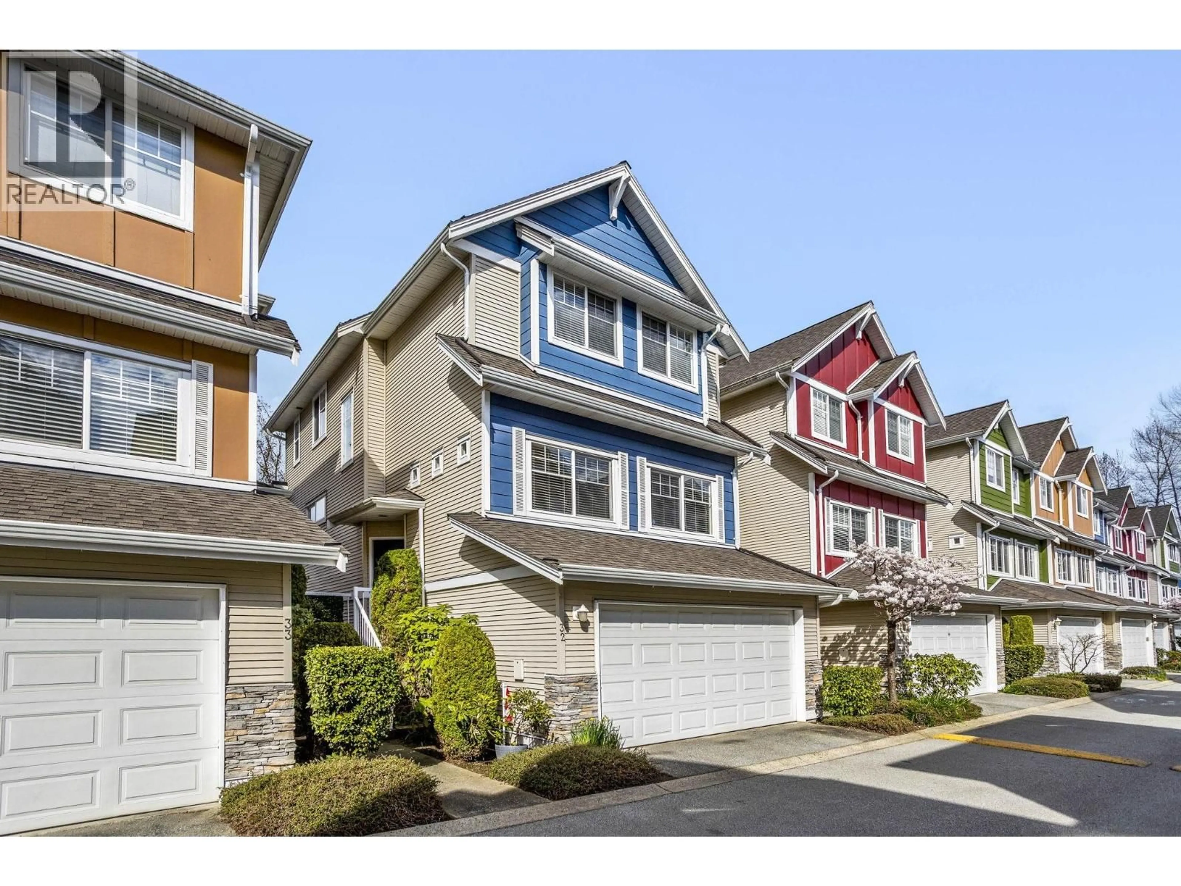 Home with vinyl exterior material, street for 32 - 1108 RIVERSIDE CLOSE, Port Coquitlam British Columbia V3B8C2