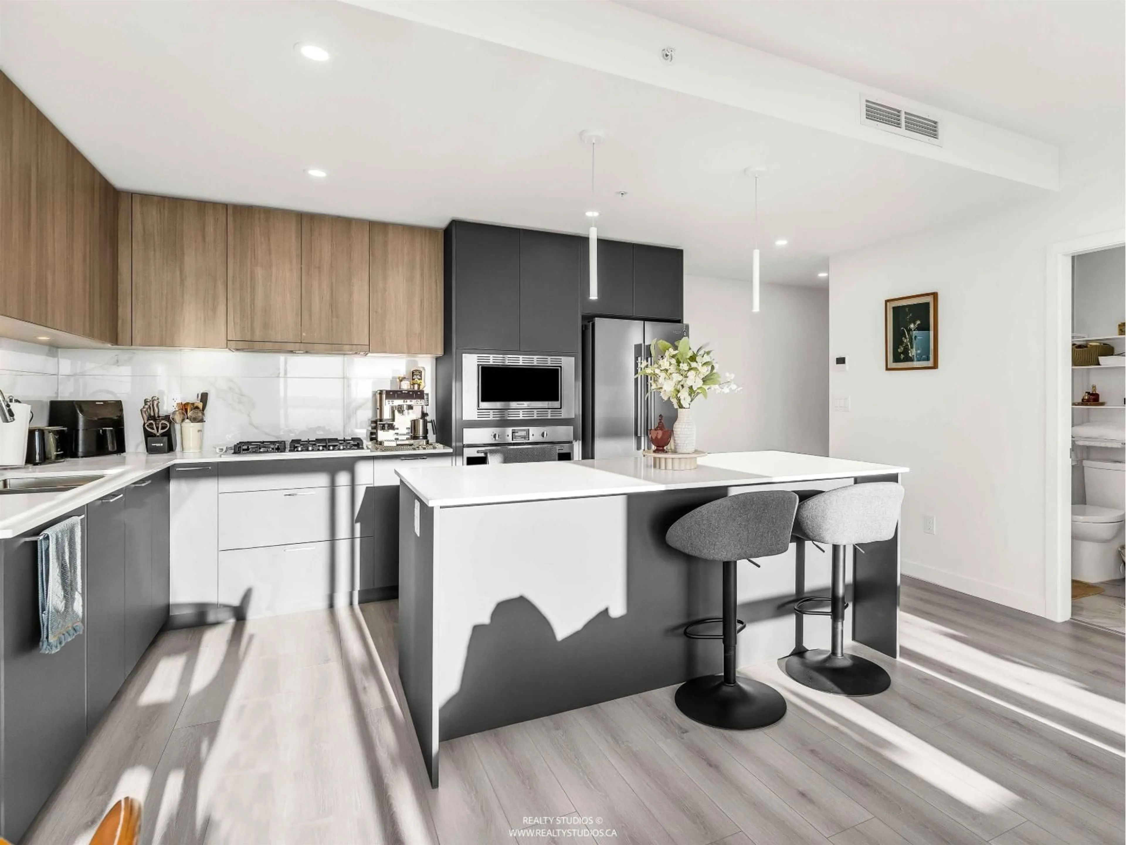 Open concept kitchen, unknown for 608 - 8551 201 STREET, Langley British Columbia V2Y3Y5