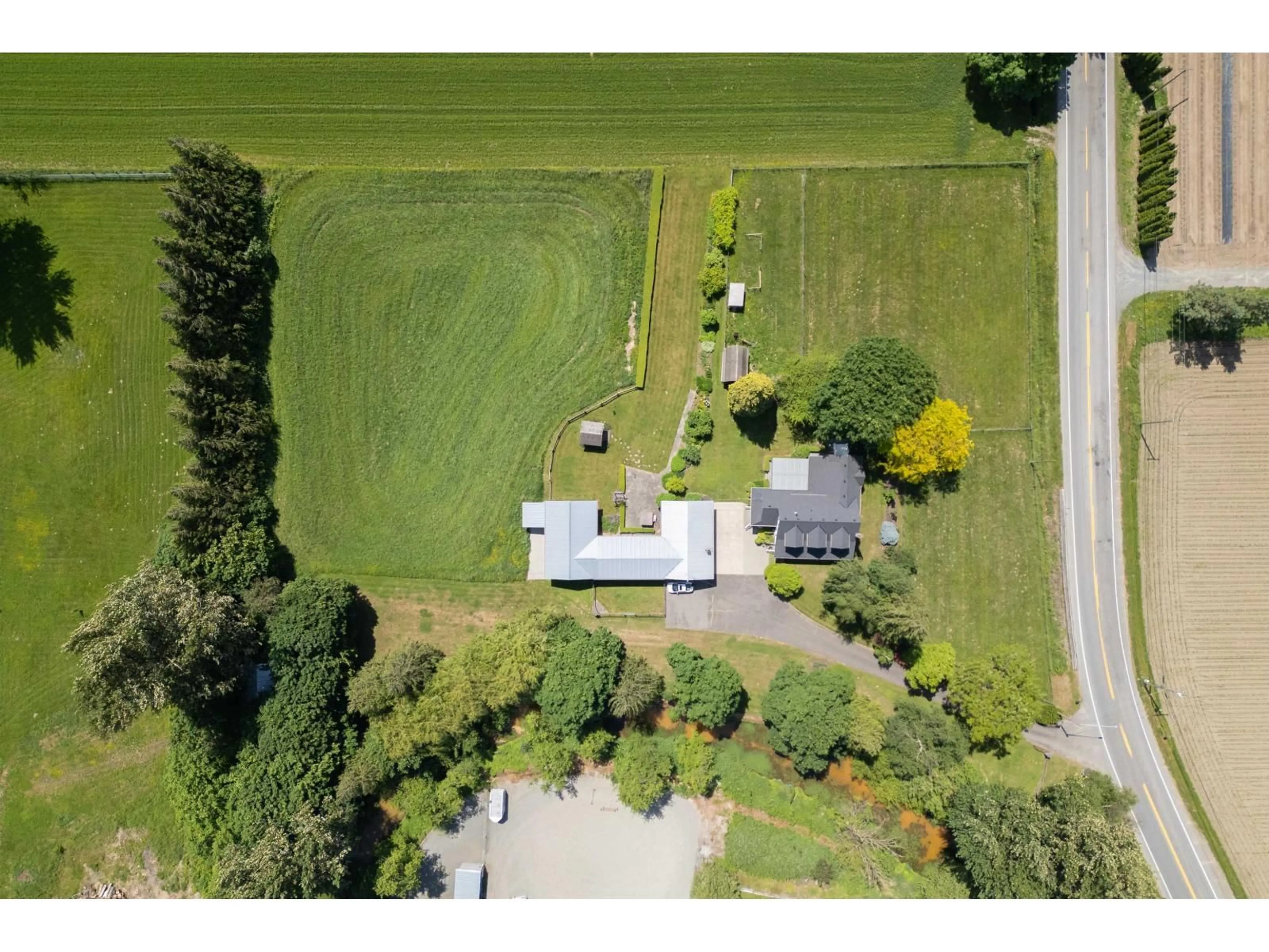 A pic from outside/outdoor area/front of a property/back of a property/a pic from drone, unknown for 4730 BOUNDARY ROAD, Yarrow British Columbia V2R5J3