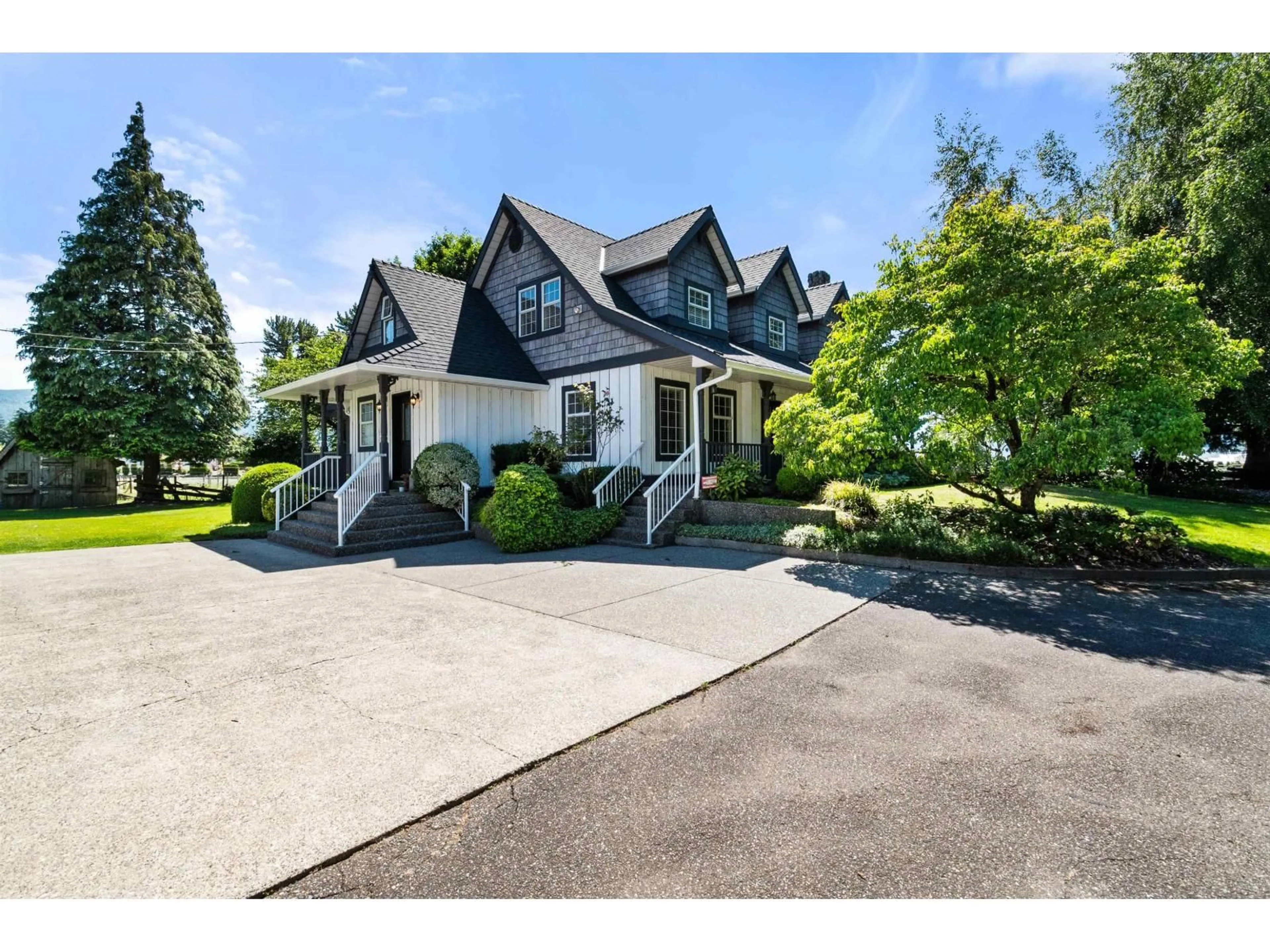 A pic from outside/outdoor area/front of a property/back of a property/a pic from drone, street for 4730 BOUNDARY ROAD, Yarrow British Columbia V2R5J3
