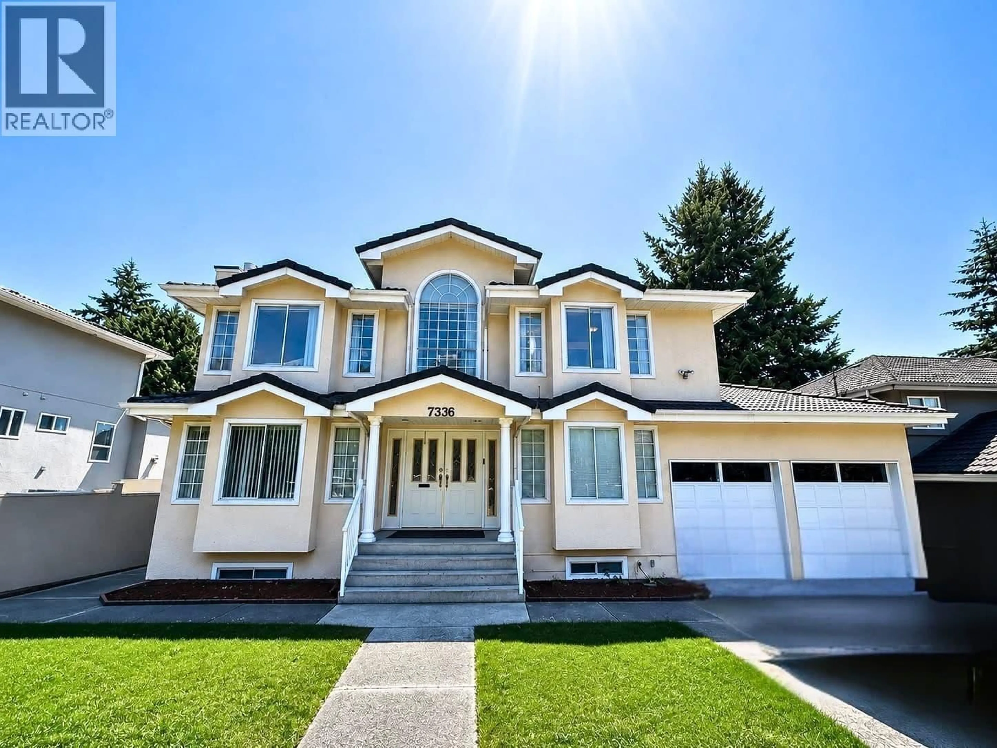 Home with vinyl exterior material, street for 7336 16TH AVENUE, Burnaby British Columbia V3N1N8