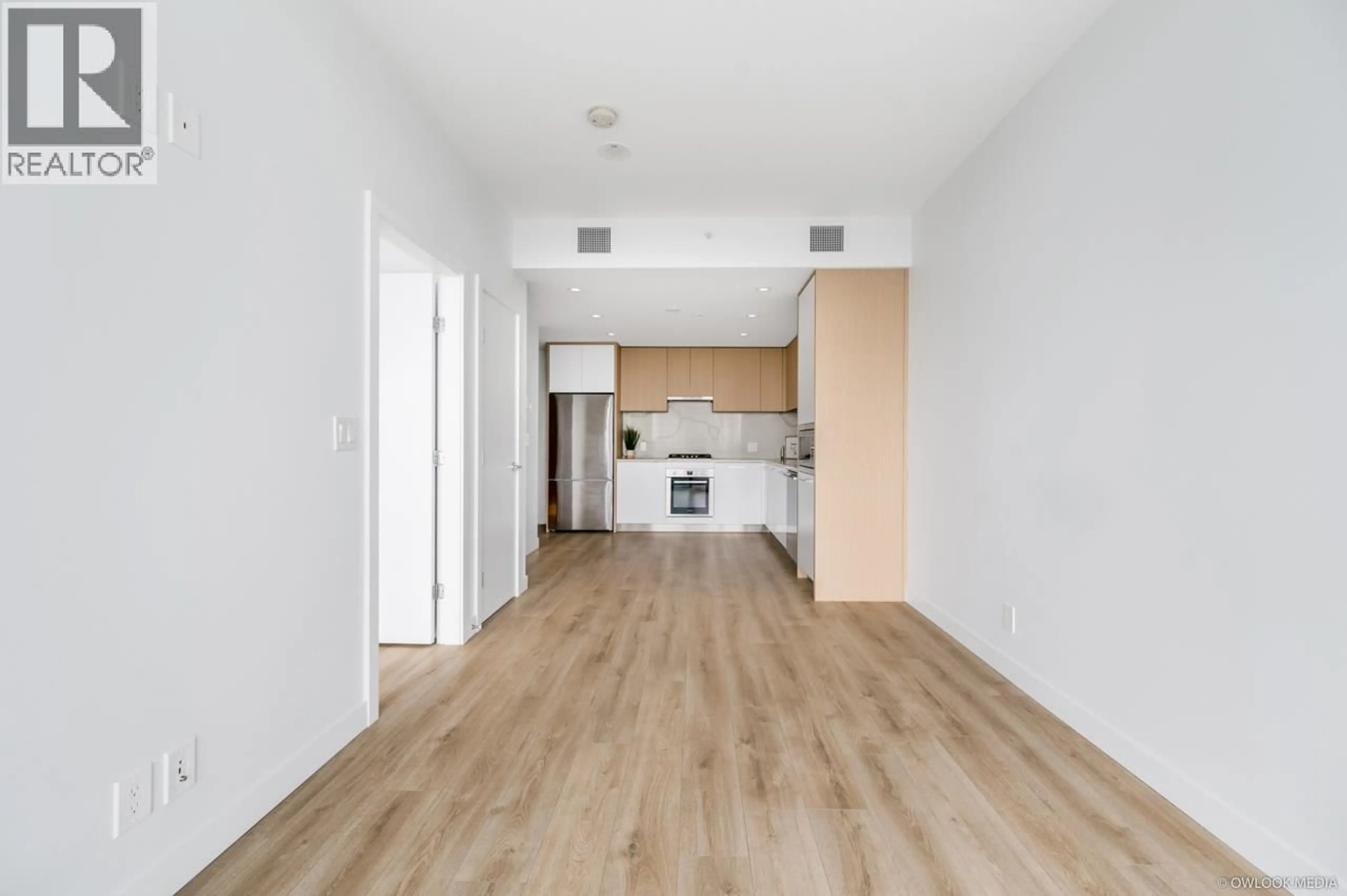 A pic of a room for 2607 - 567 CLARKE ROAD, Coquitlam British Columbia V3J0K7