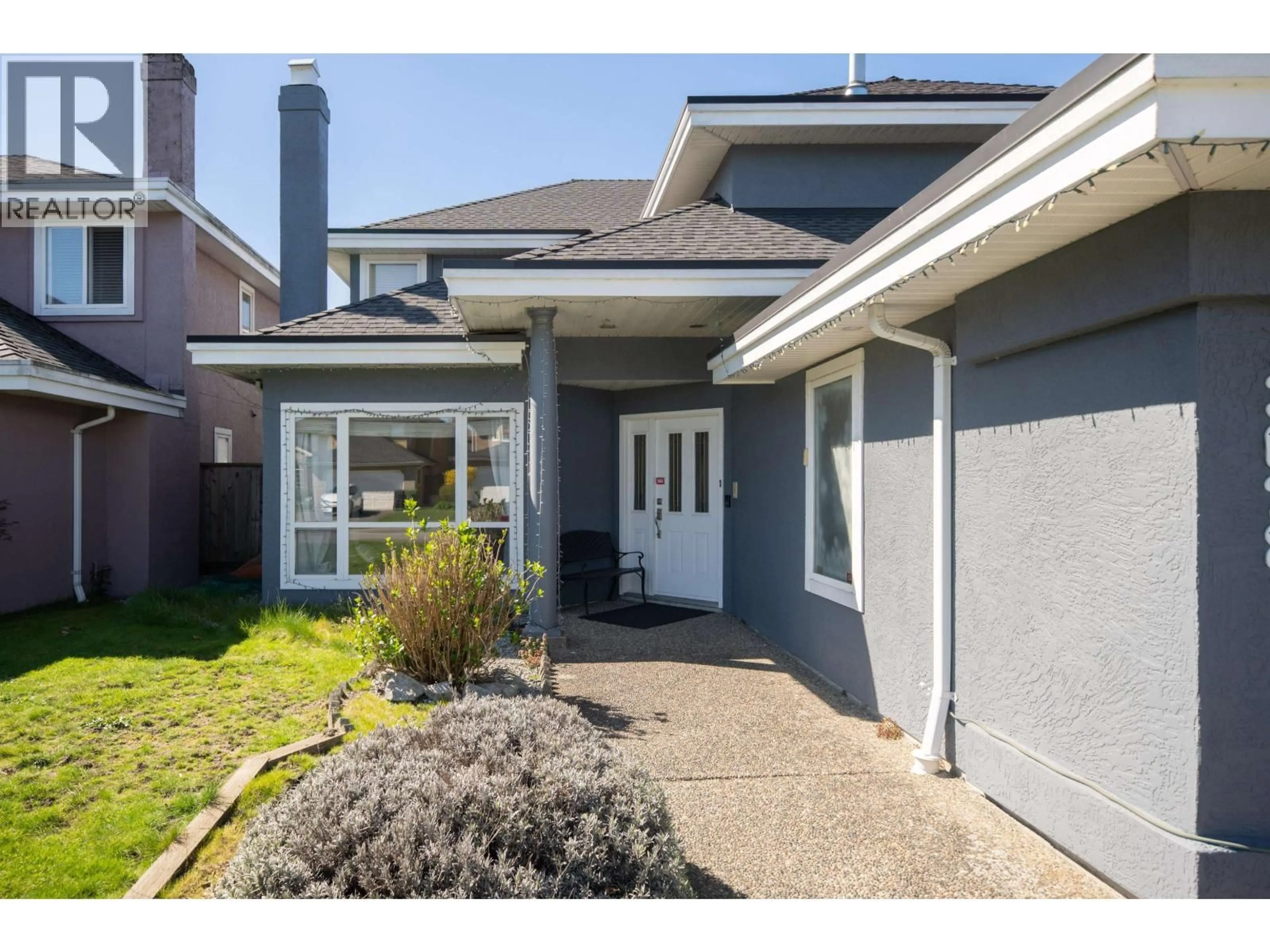 Home with vinyl exterior material, street for 3628 MCKAY DRIVE, Richmond British Columbia V6X3R7