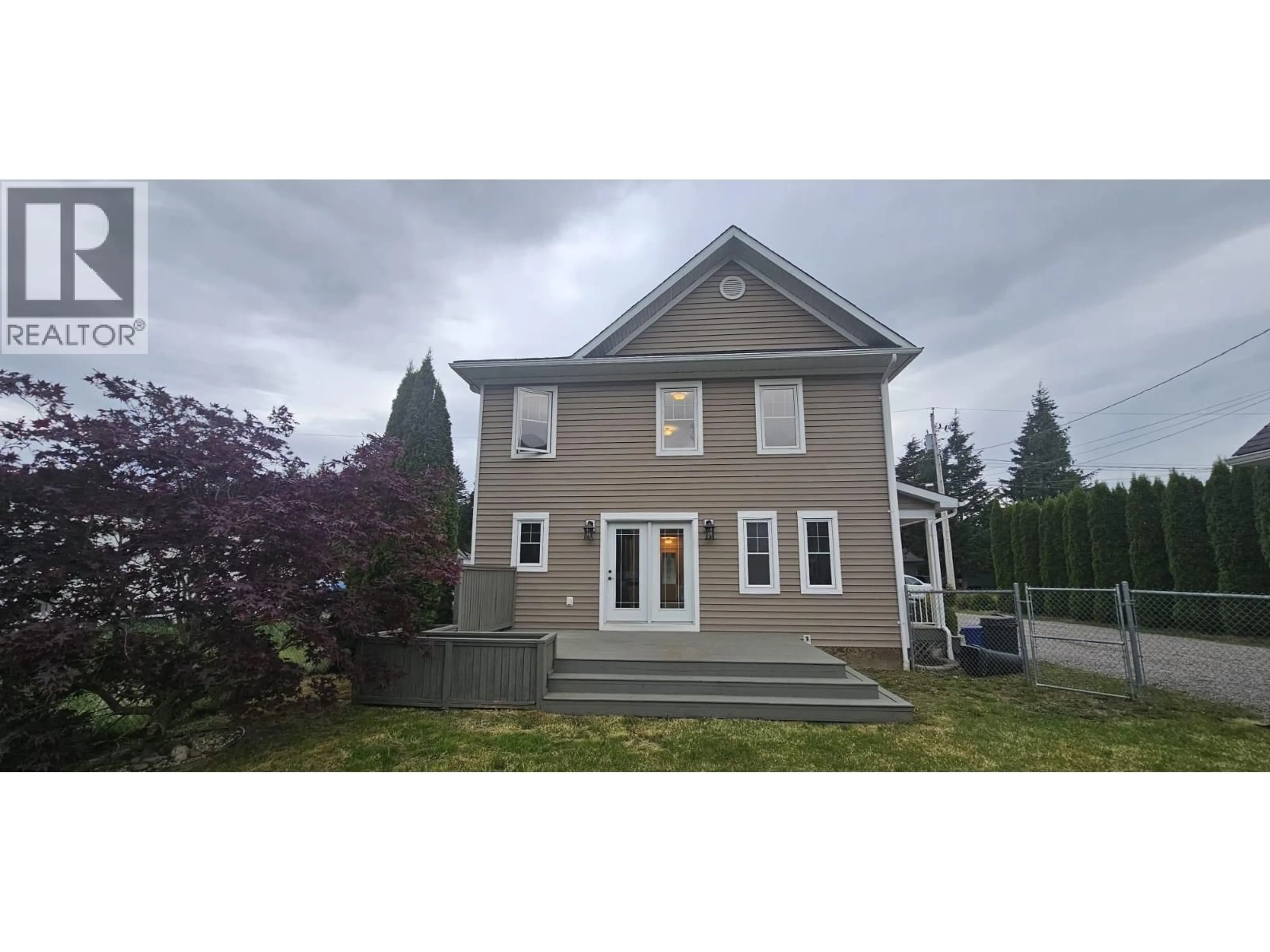 Home with vinyl exterior material, unknown for 3561 COTTONWOOD CRESCENT, Terrace British Columbia V8G5C4