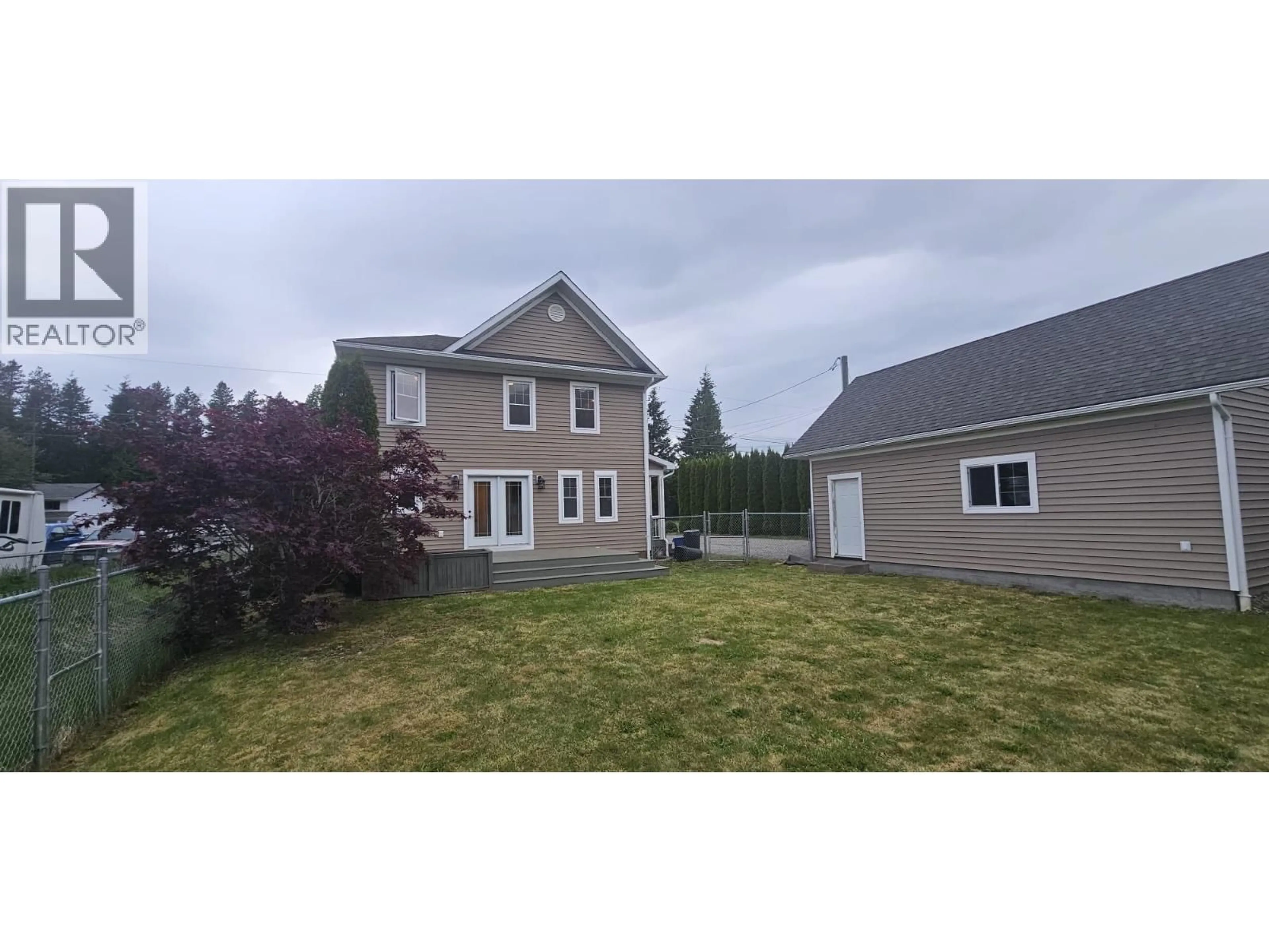 A pic from outside/outdoor area/front of a property/back of a property/a pic from drone, unknown for 3561 COTTONWOOD CRESCENT, Terrace British Columbia V8G5C4