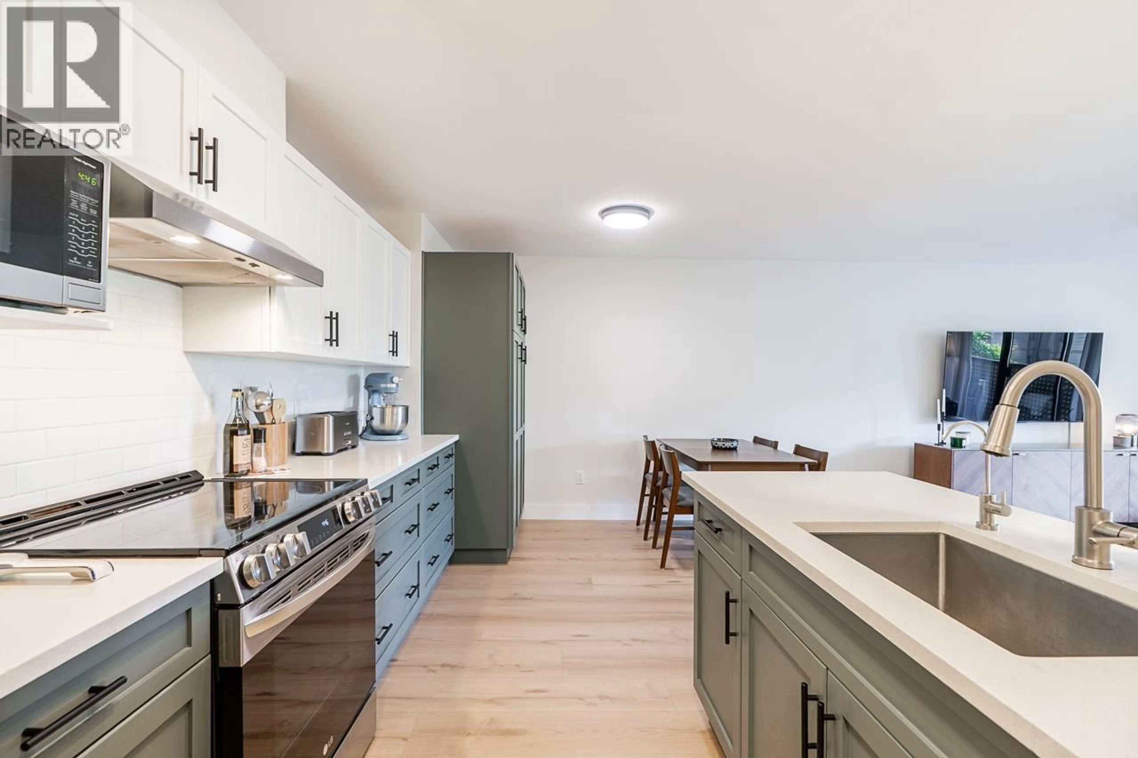 Open concept kitchen, unknown for 302 - 1200 PACIFIC STREET, Coquitlam British Columbia V3B6E5