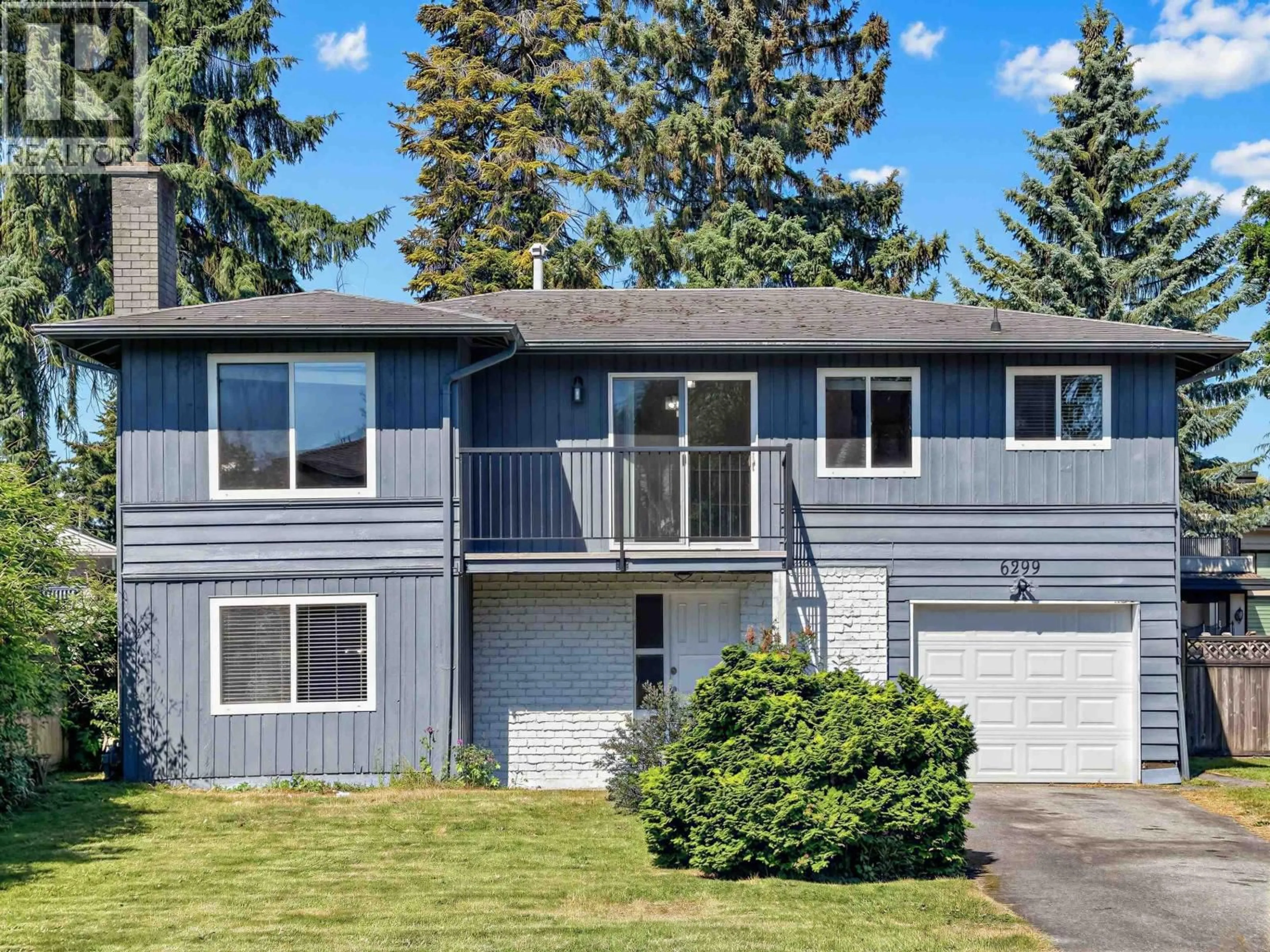 Home with vinyl exterior material, street for 6299 AZURE ROAD, Richmond British Columbia V7C2N8