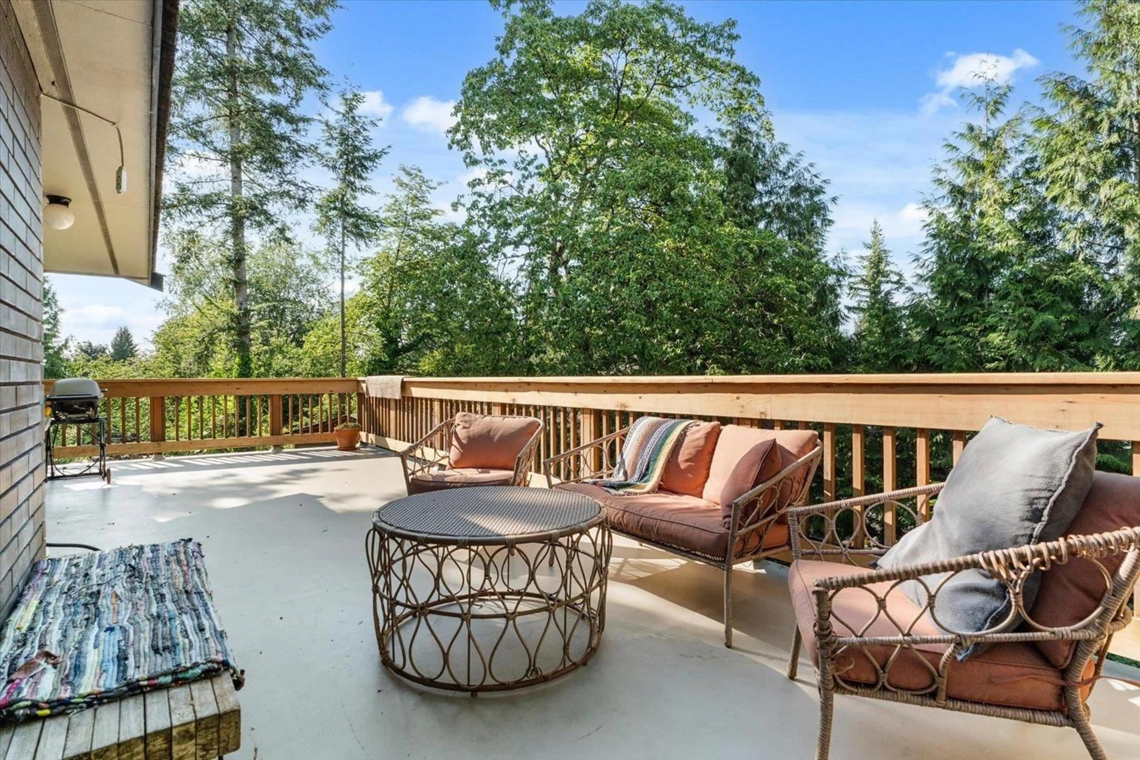 Patio, forest/trees view for 34251 GEORGE FERGUSON WAY, Abbotsford British Columbia V2S2N6