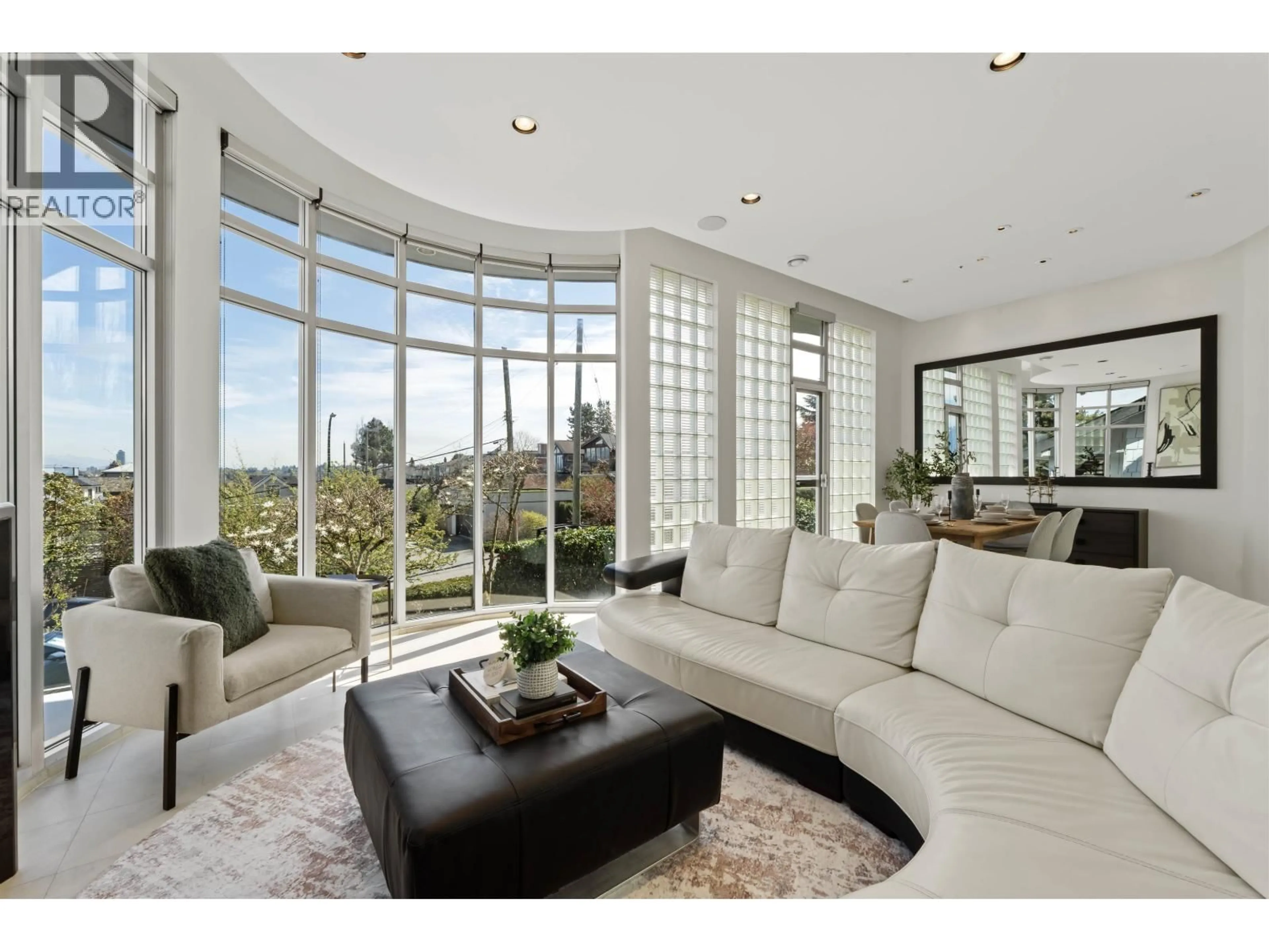 Living room with furniture, ceramic/tile floor for 3043 ALMA STREET, Vancouver British Columbia V6R2H8
