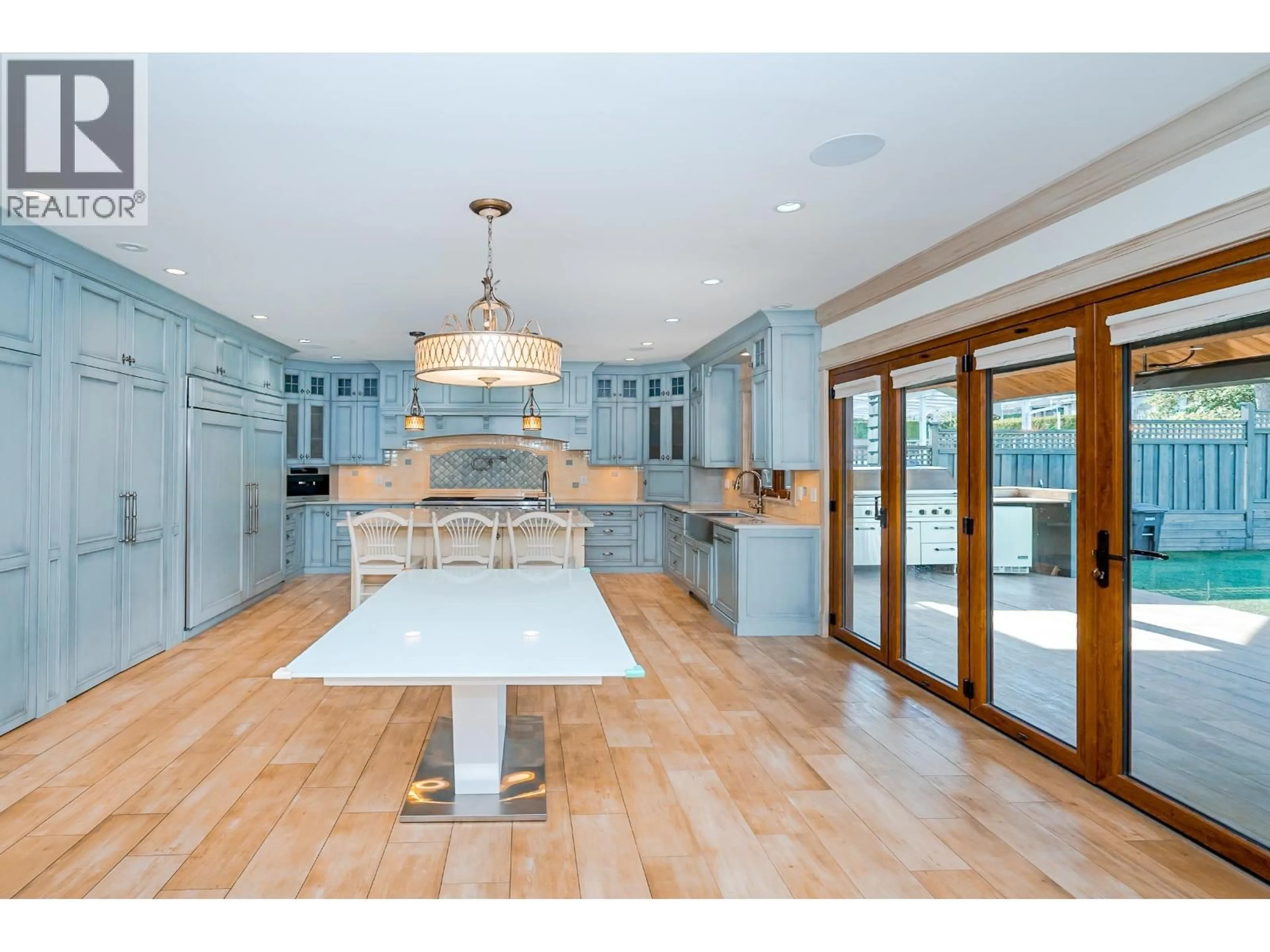 Open concept kitchen, unknown for 5115 GEORGIA STREET, Burnaby British Columbia V5B1V2