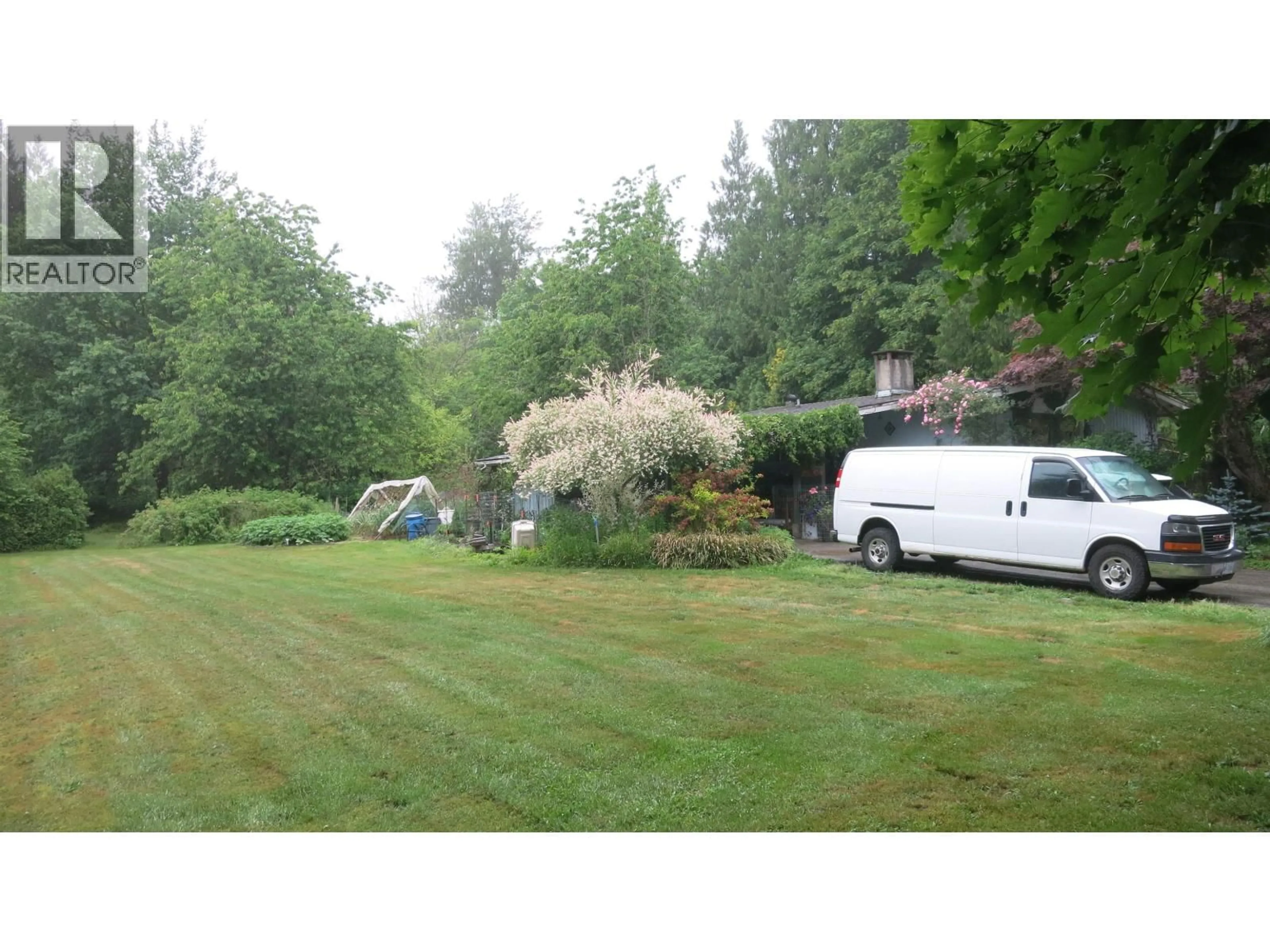 A pic from outside/outdoor area/front of a property/back of a property/a pic from drone, forest/trees view for 11709 248 STREET, Maple Ridge British Columbia V4R1H6
