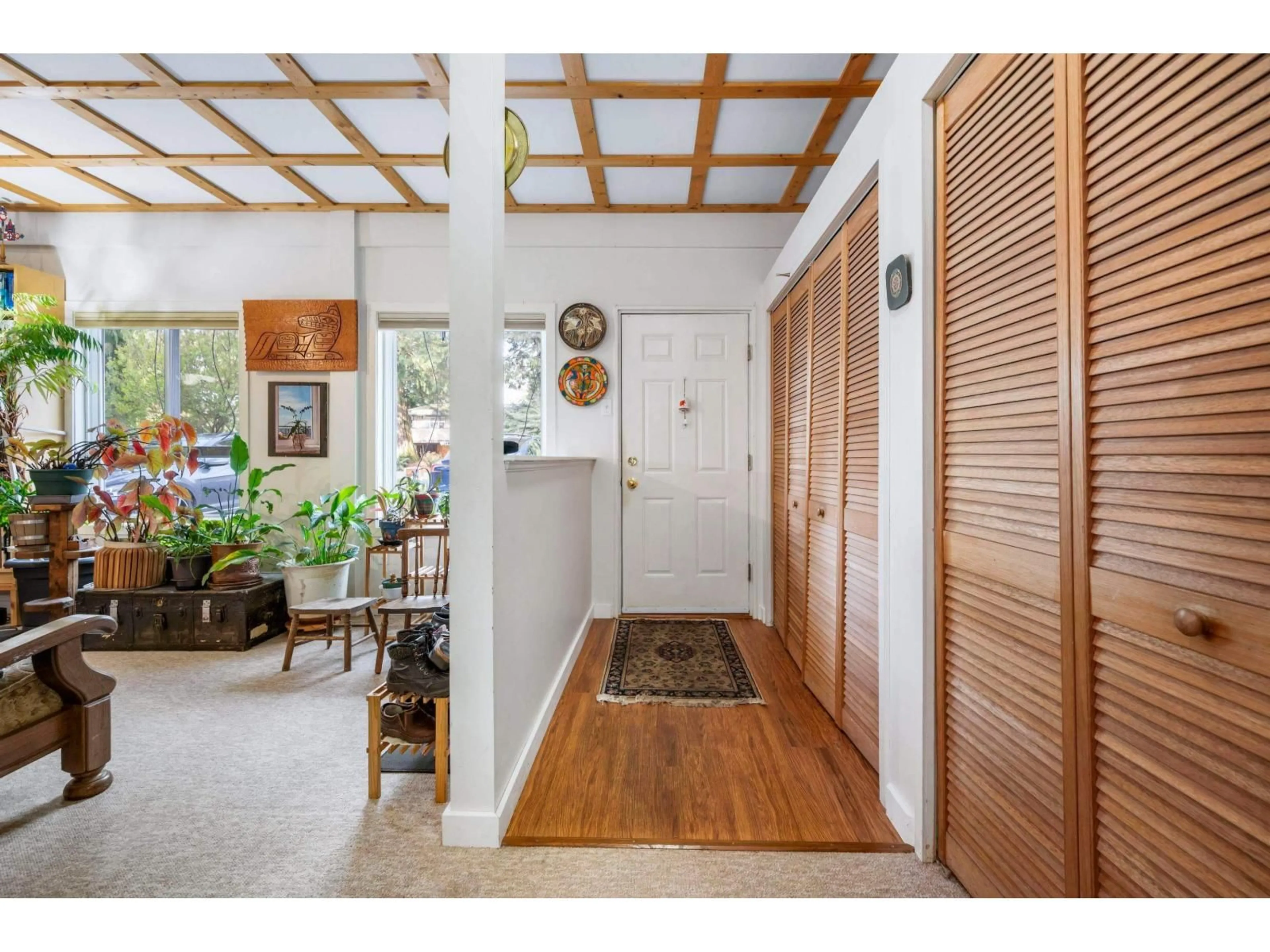 Indoor entryway for 8952 WRIGHT STREET, Langley British Columbia V1M3T2