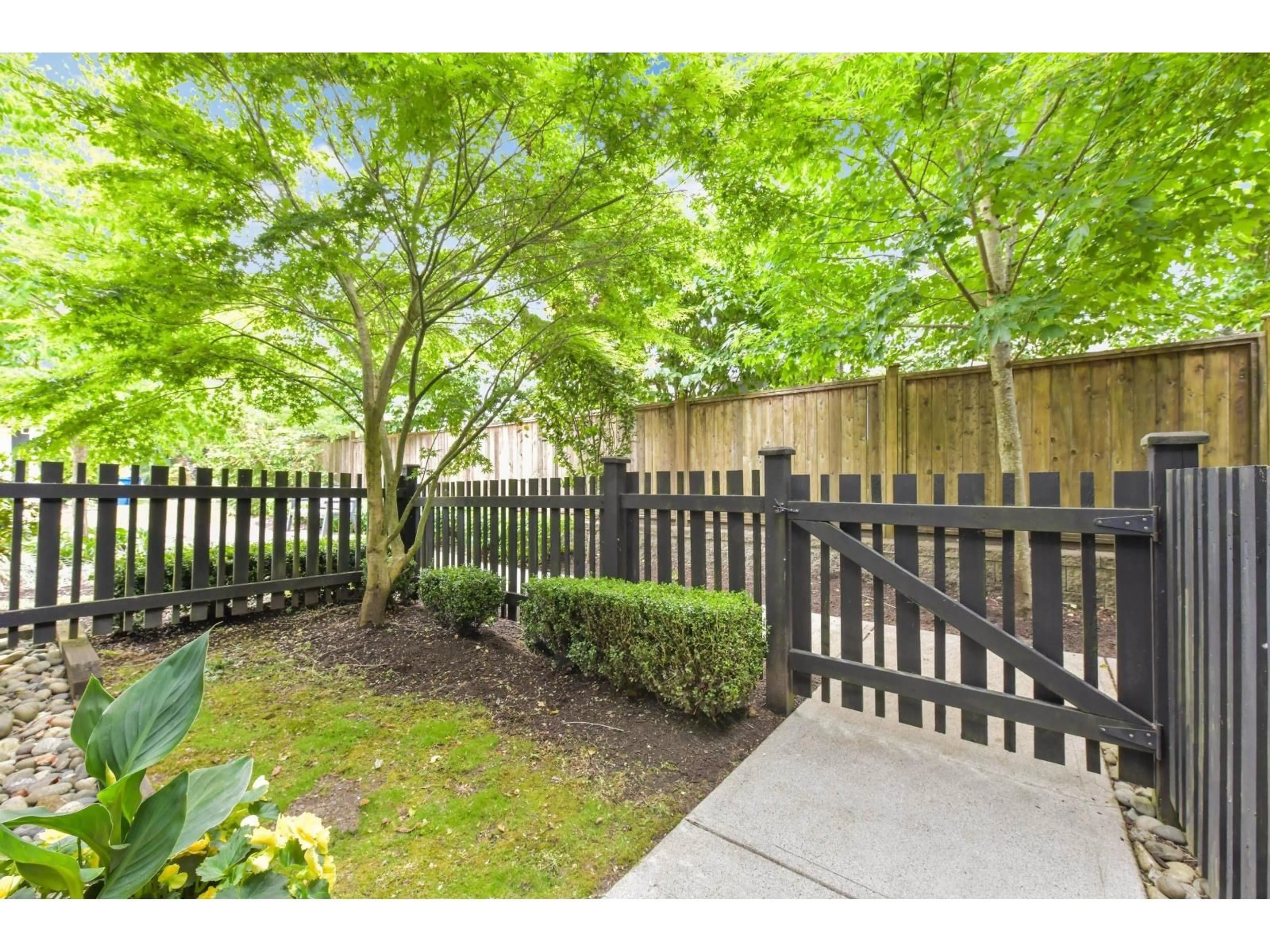 Patio, street for 31 - 16337 23A AVENUE, Surrey British Columbia V3Z0S3