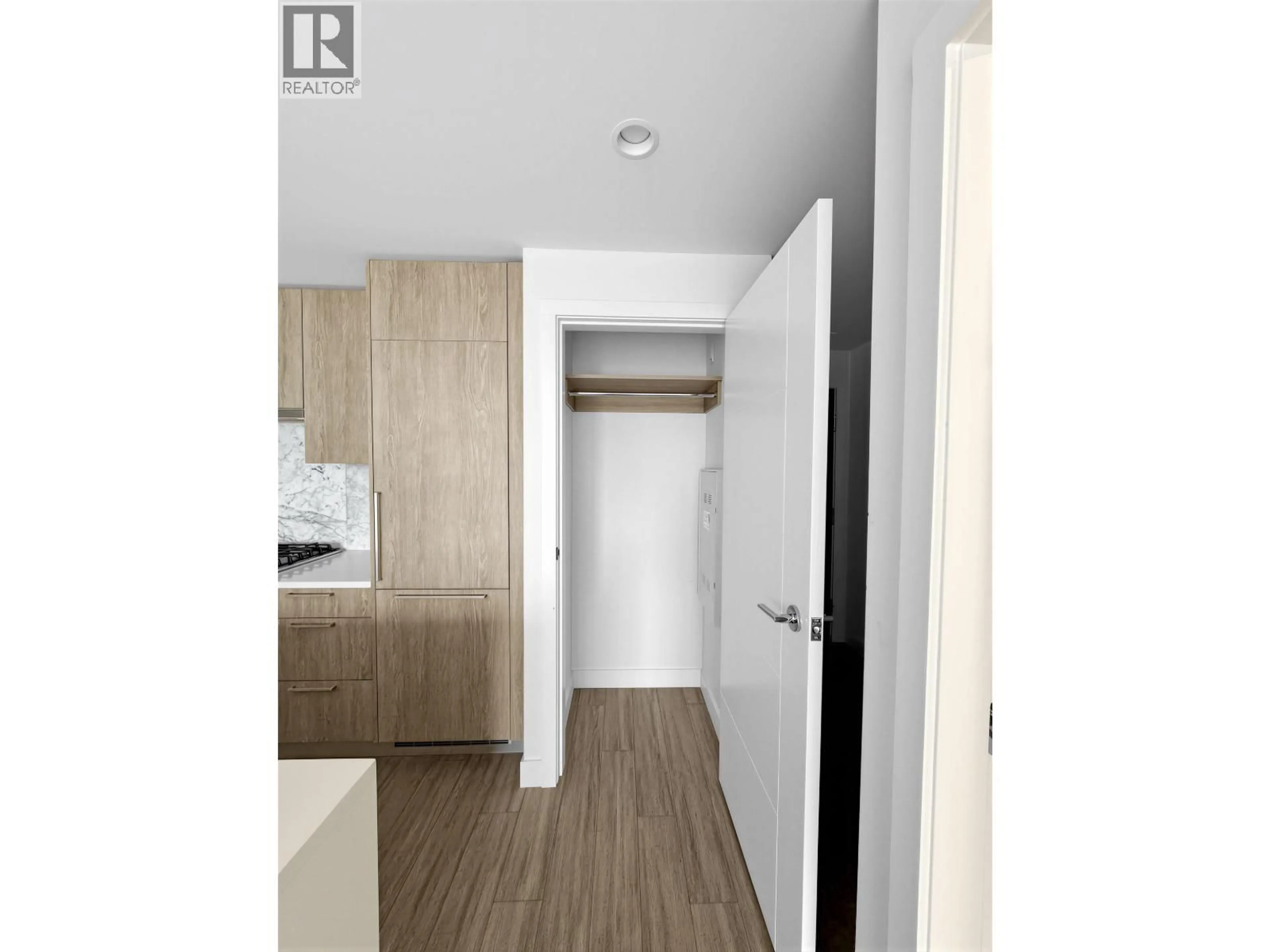 A pic of a room for 2404 - 6398 SILVER AVENUE, Burnaby British Columbia V5H0K7