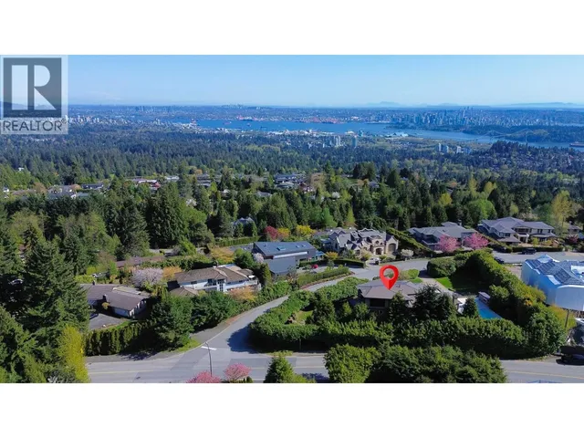 1109 HILLSIDE ROAD, West Vancouver 5