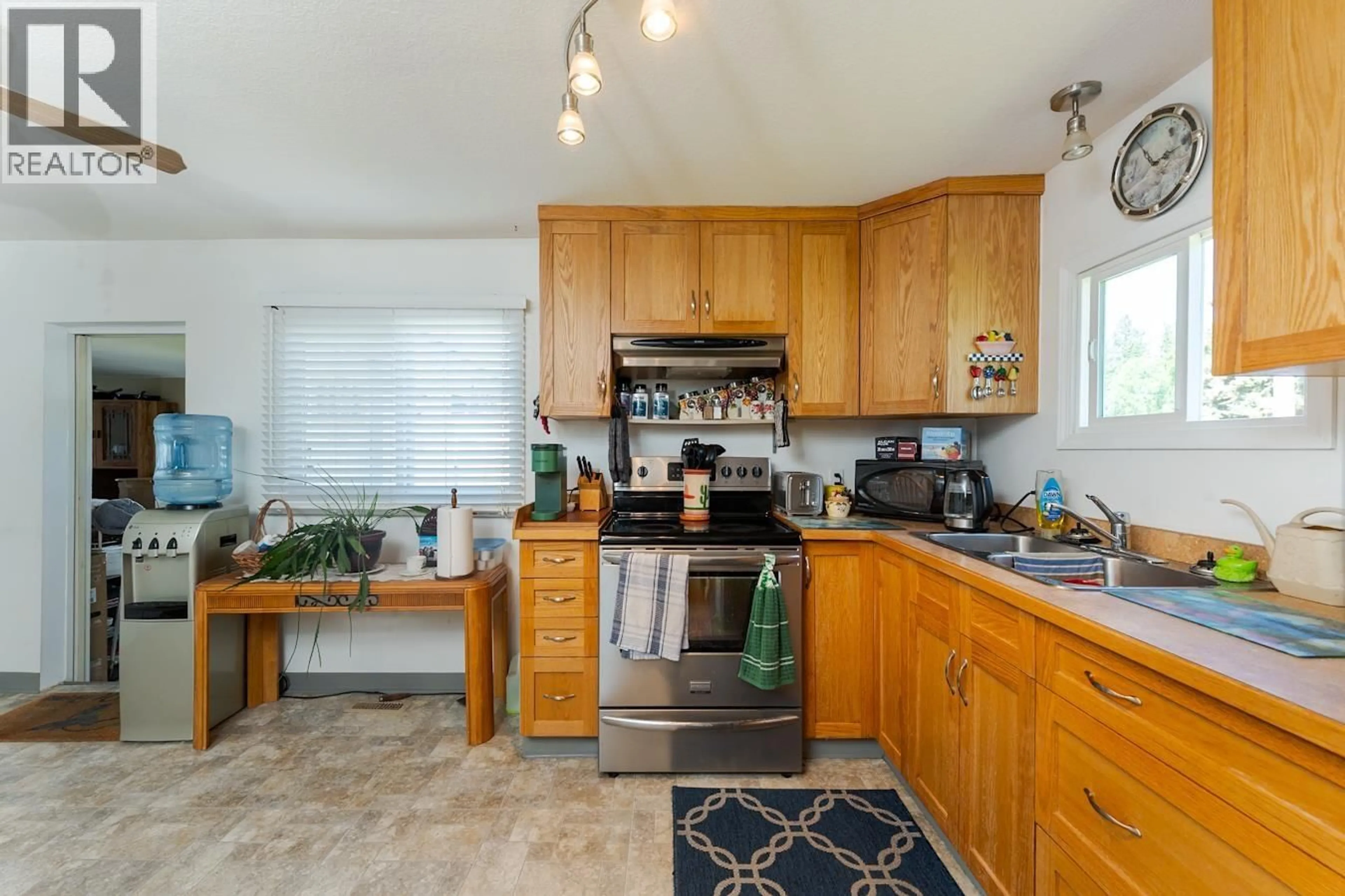 Standard kitchen, unknown for 6815 LANGER CRESCENT, Prince George British Columbia V2K2N5