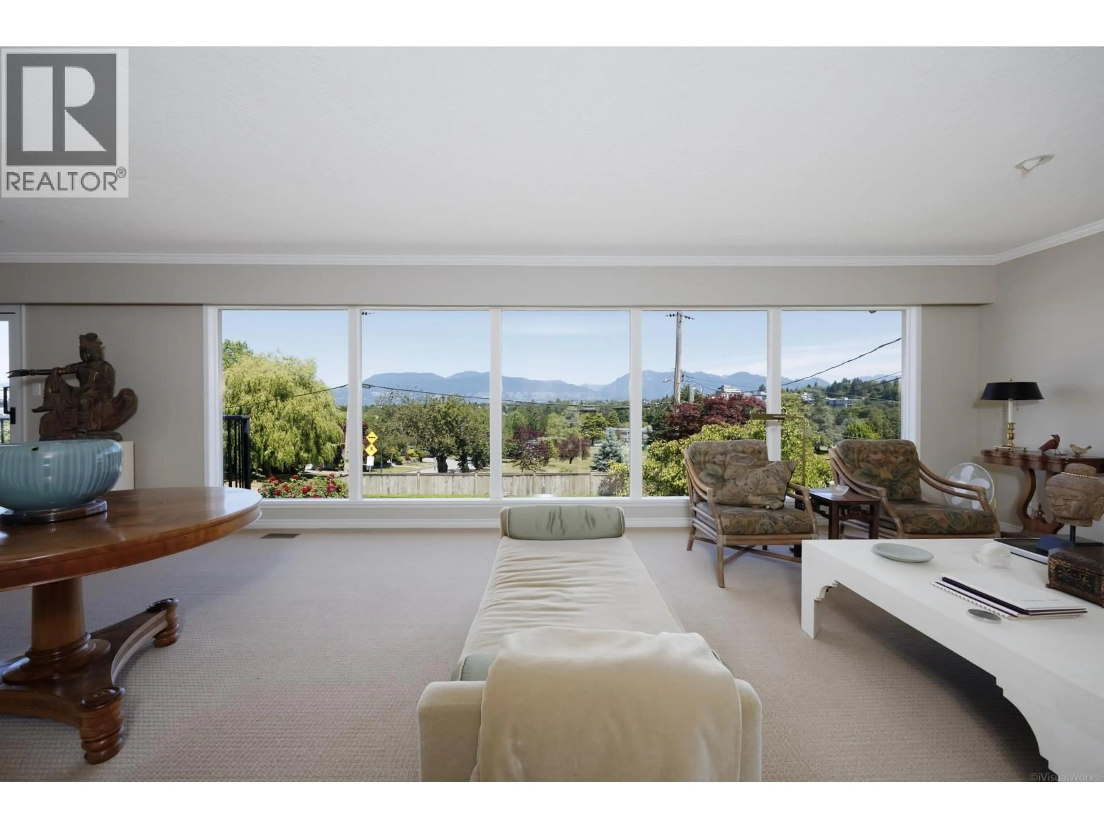 A pic of a room for 2291 32ND AVENUE, Vancouver British Columbia V6L2B1