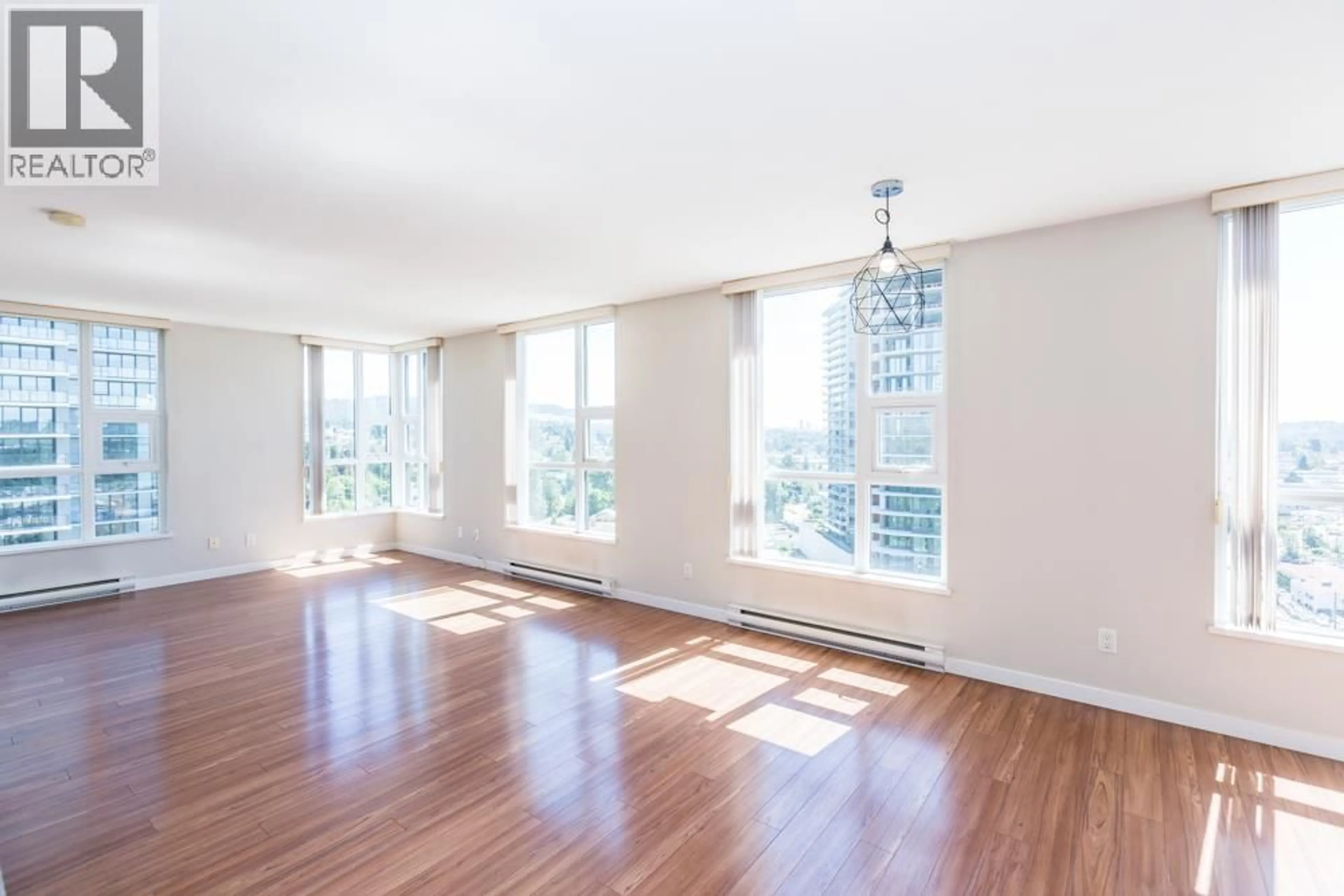 A pic of a room for 1406 - 2232 DOUGLAS ROAD, Burnaby British Columbia V5C0G9