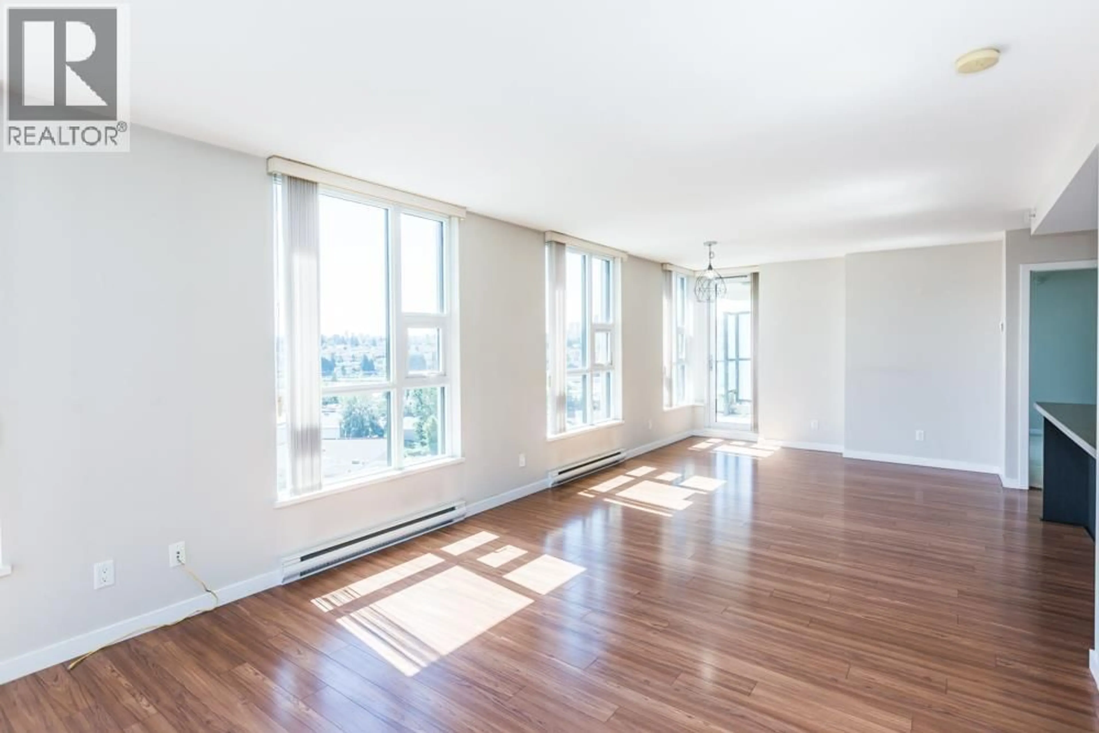 A pic of a room for 1406 - 2232 DOUGLAS ROAD, Burnaby British Columbia V5C0G9