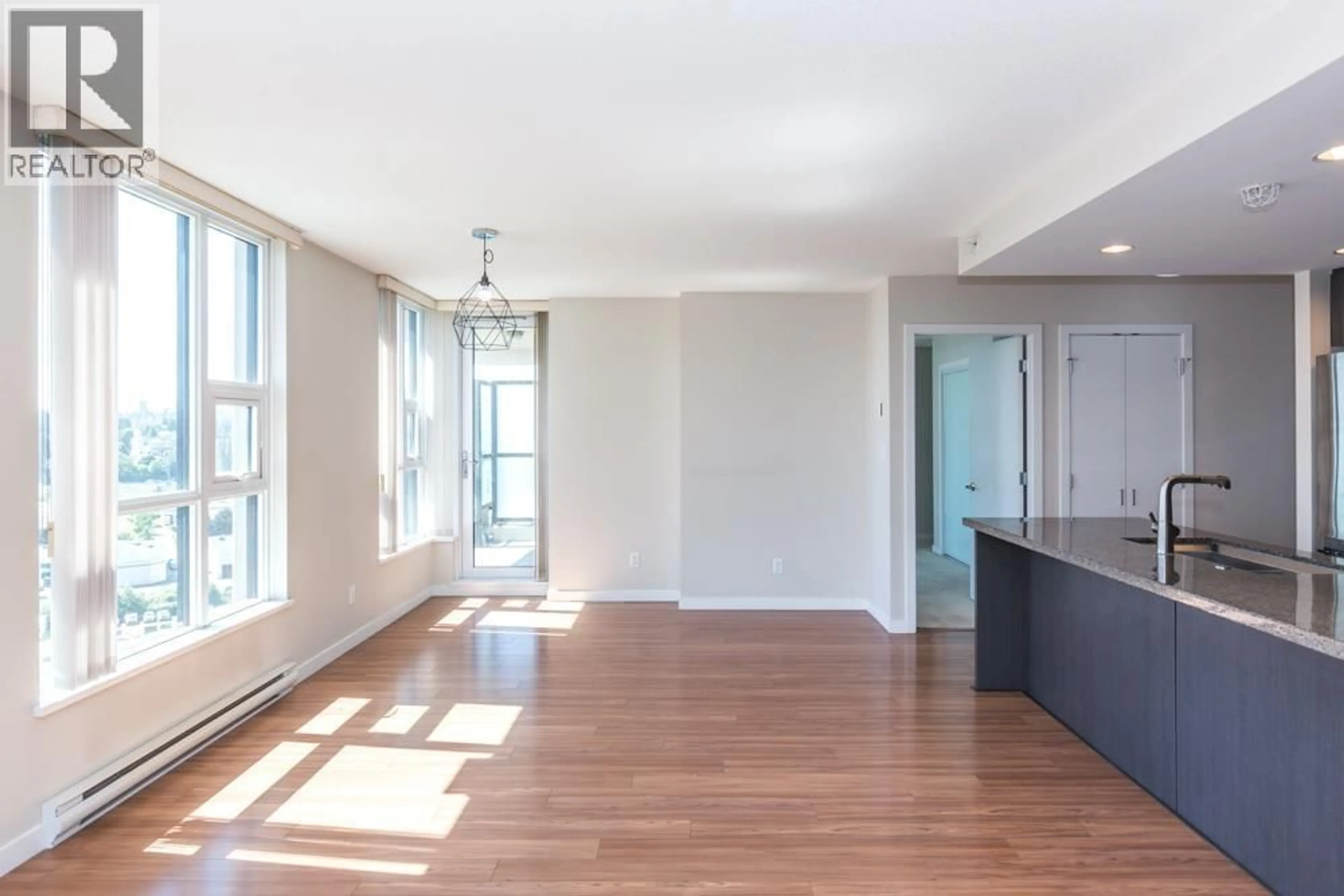 Unknown for 1406 - 2232 DOUGLAS ROAD, Burnaby British Columbia V5C0G9