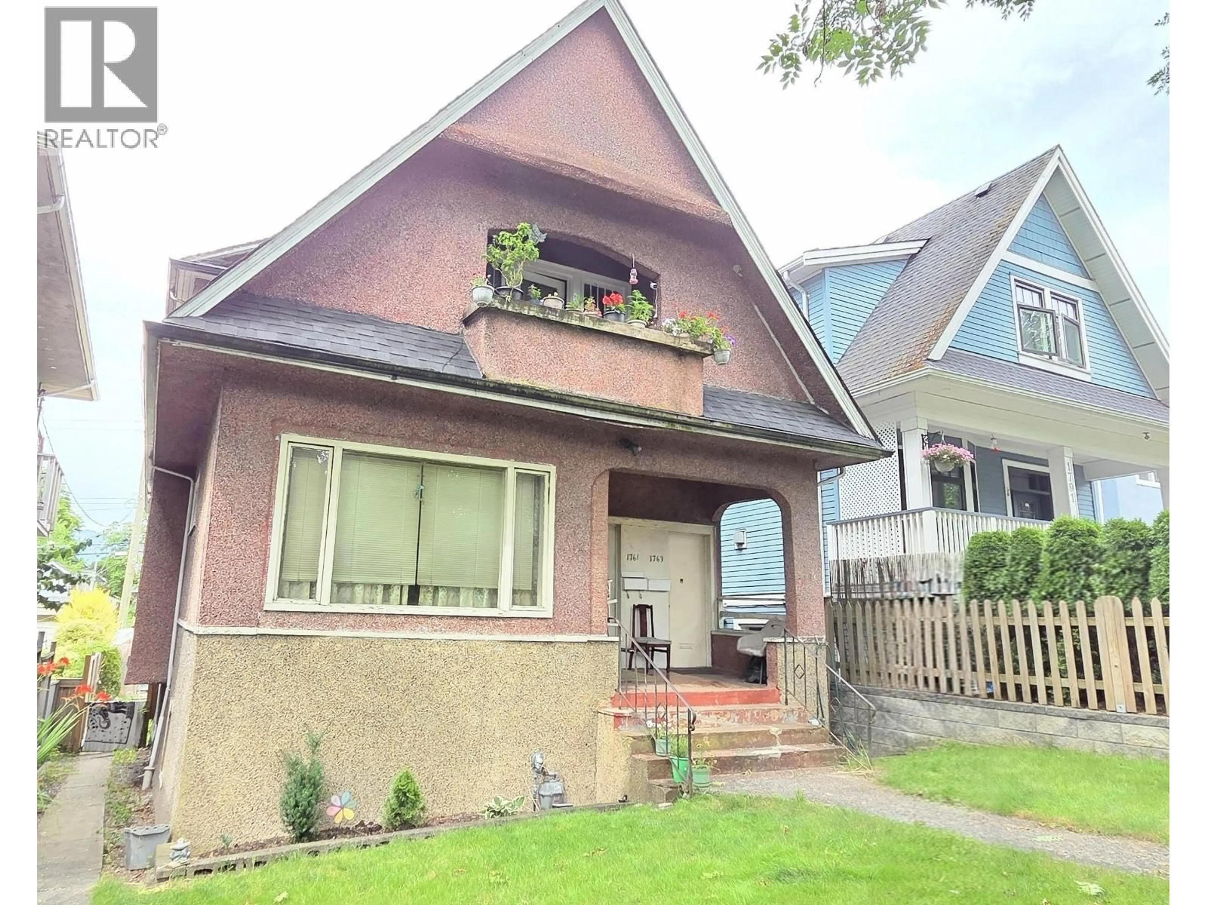 Unknown for 1761 WILLIAM STREET, Vancouver British Columbia V5L2R5