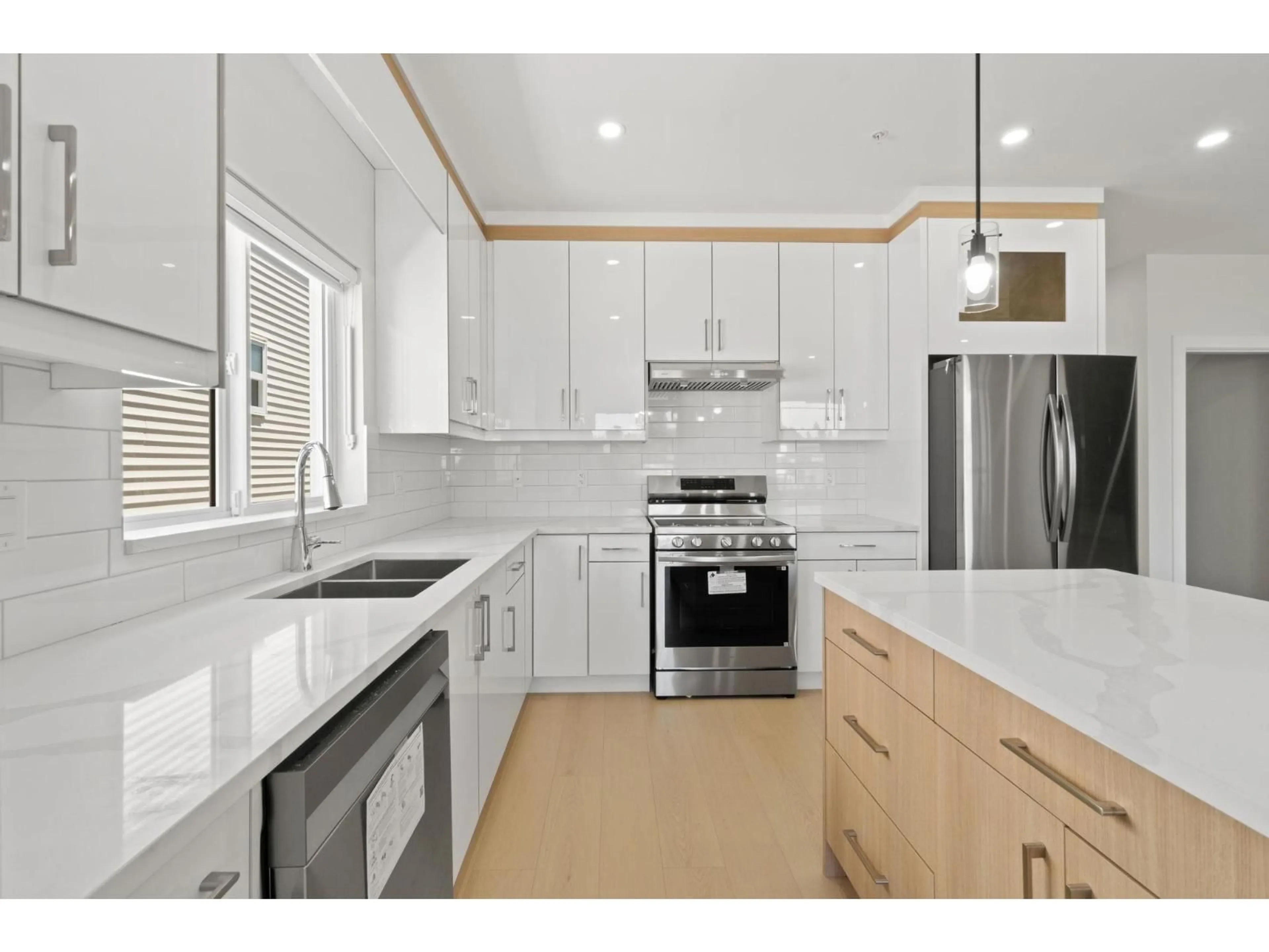 Unknown for 32539 HIGGINBOTTOM COURT, Mission British Columbia V2V2T7
