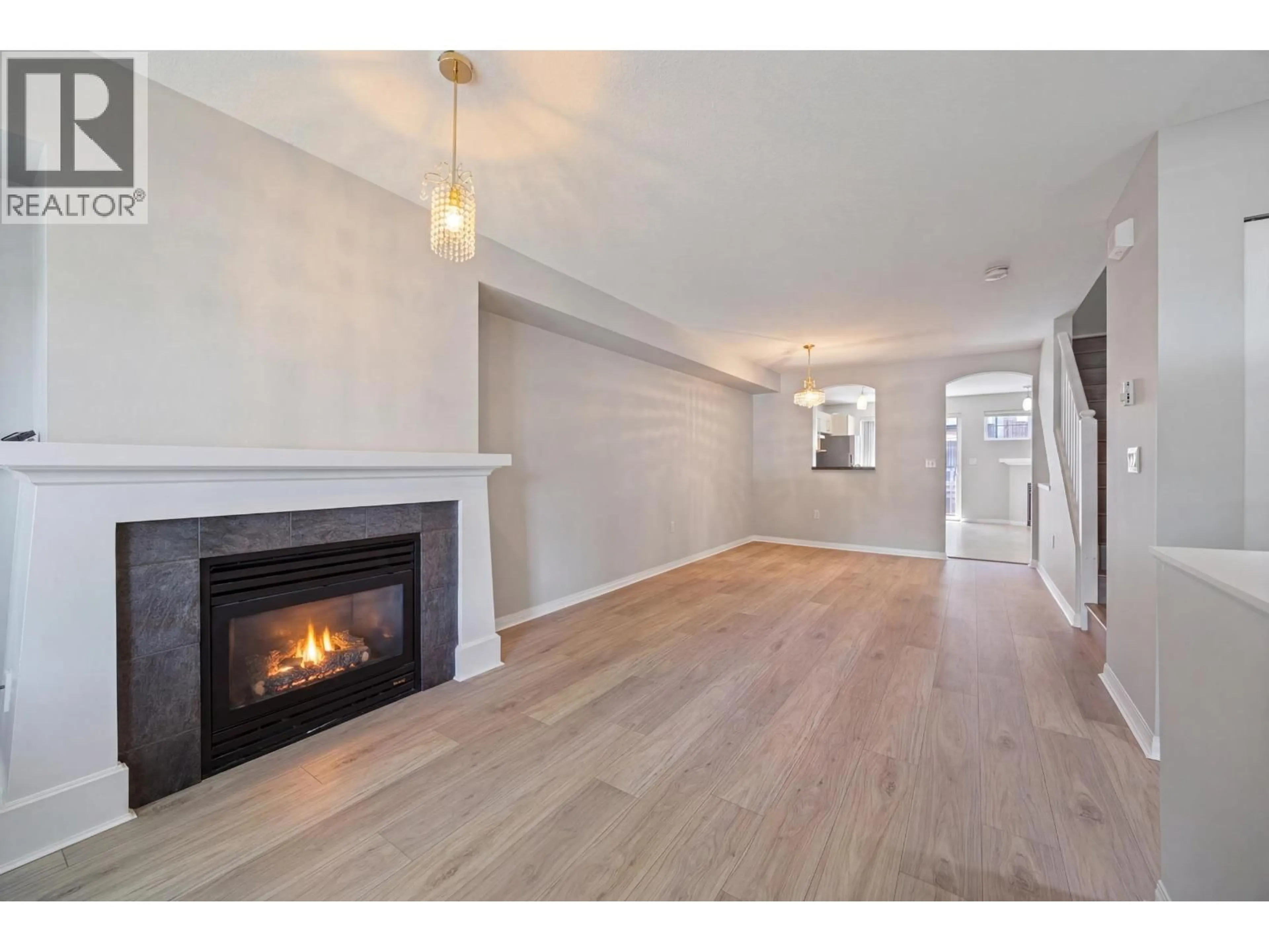 Unknown for 3299 BEAVERBROOK DRIVE, Burnaby British Columbia V3J7Y2