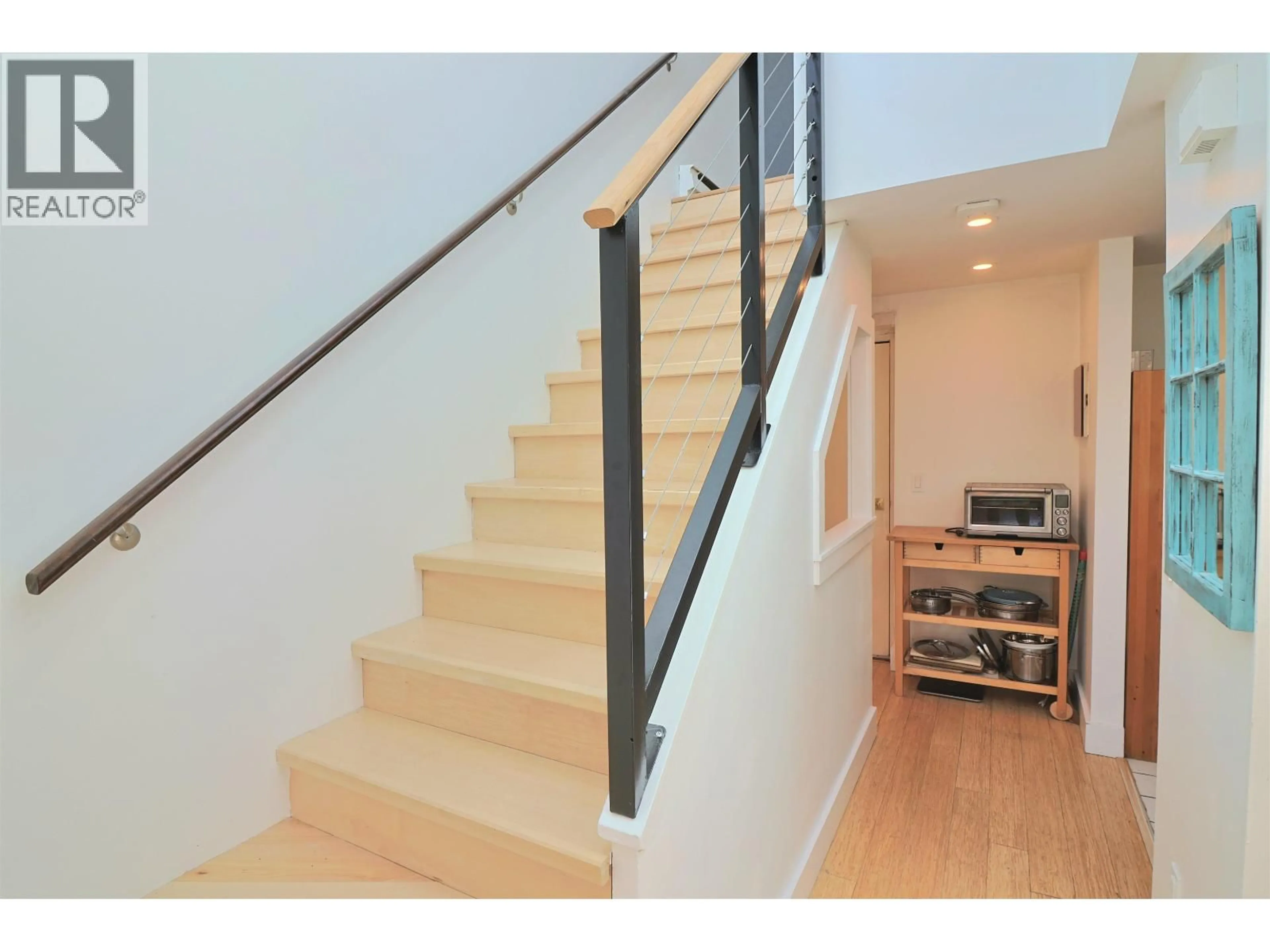 Stairs for 21 - 1345 4TH AVENUE, Vancouver British Columbia V6H3Y8