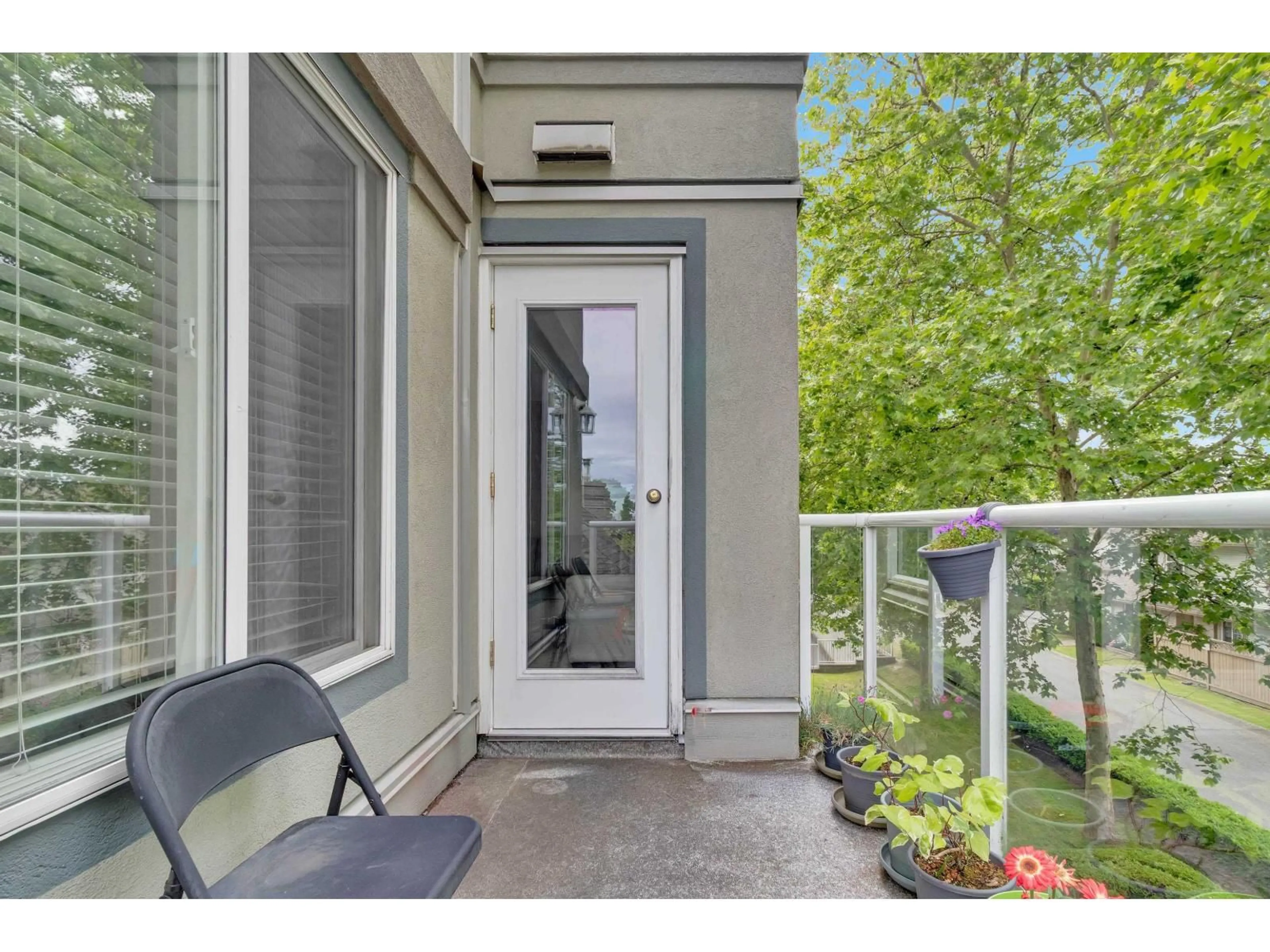 Unknown for 305 - 12125 75A AVENUE, Surrey British Columbia V3W1B9