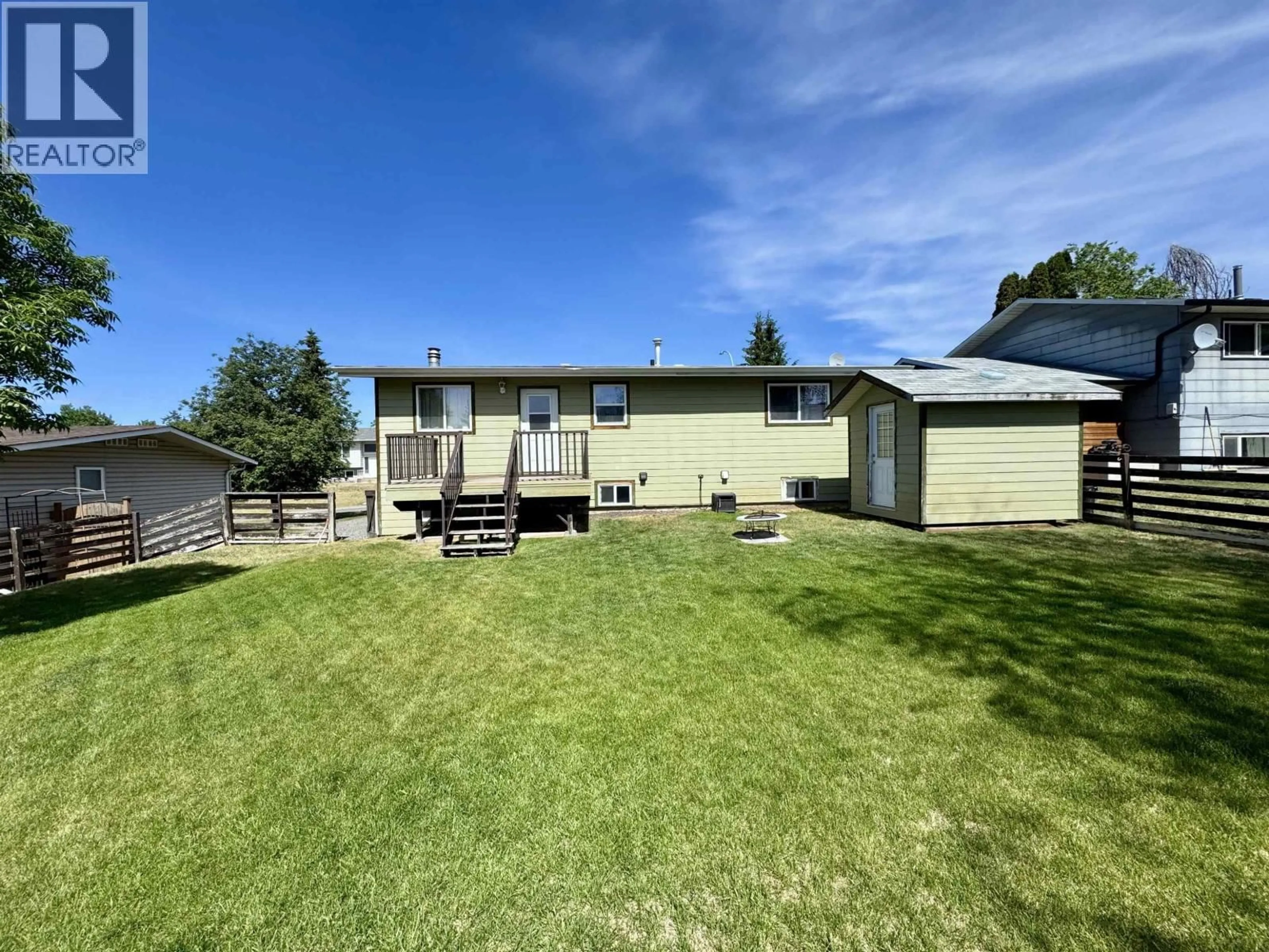A pic from outside/outdoor area/front of a property/back of a property/a pic from drone, unknown for 708 SMITH STREET, Williams Lake British Columbia V2G4A5