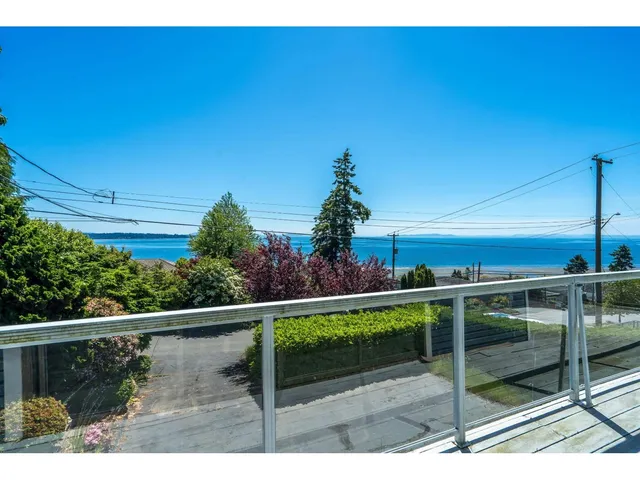14815 HARDIE AVENUE, White Rock 5