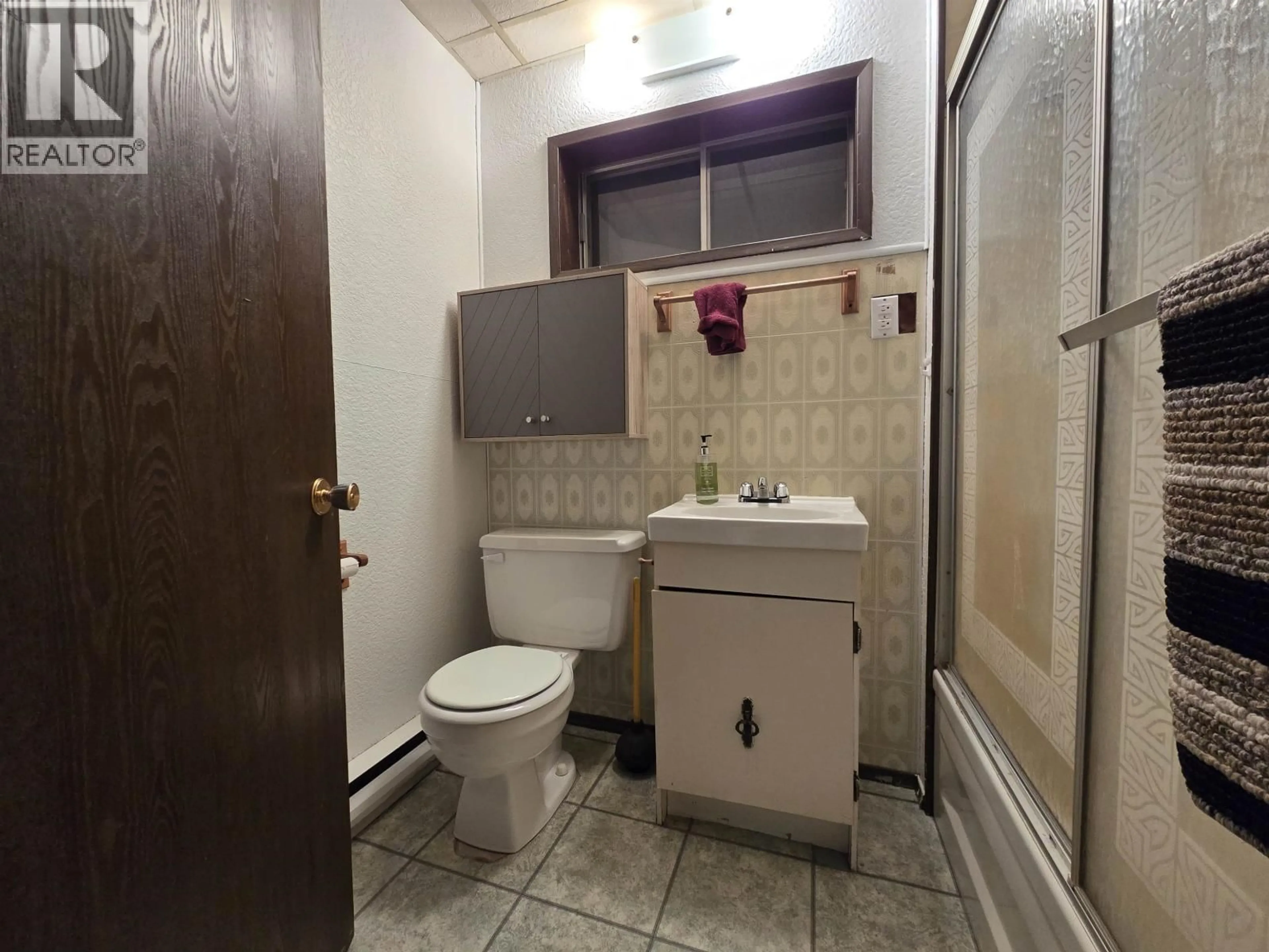 Standard bathroom, unknown for 1355 7TH AVENUE, Valemount British Columbia V0E2Z0