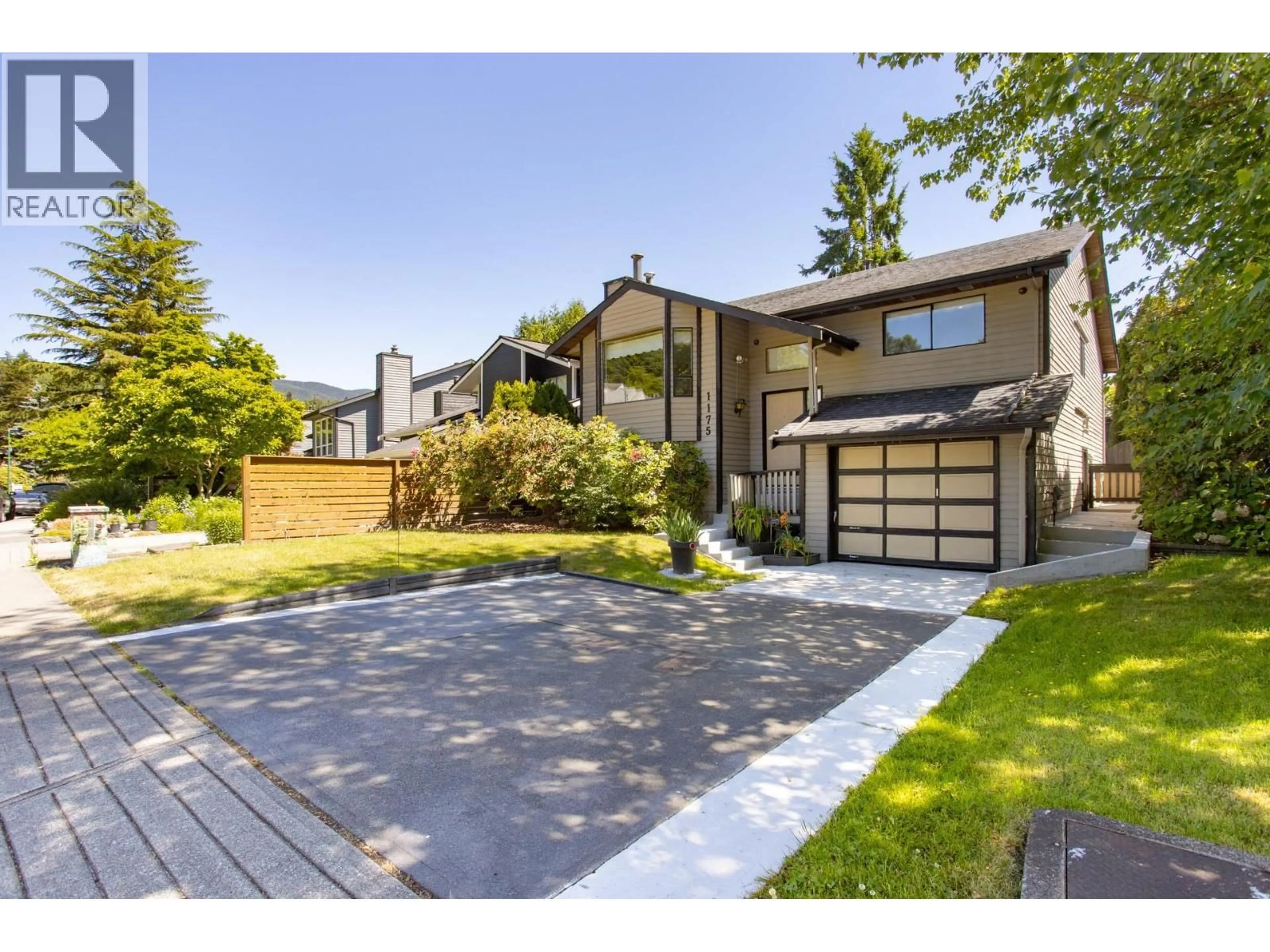 Home with brick exterior material, street for 1175 FALCON DRIVE, Coquitlam British Columbia V3E2C2