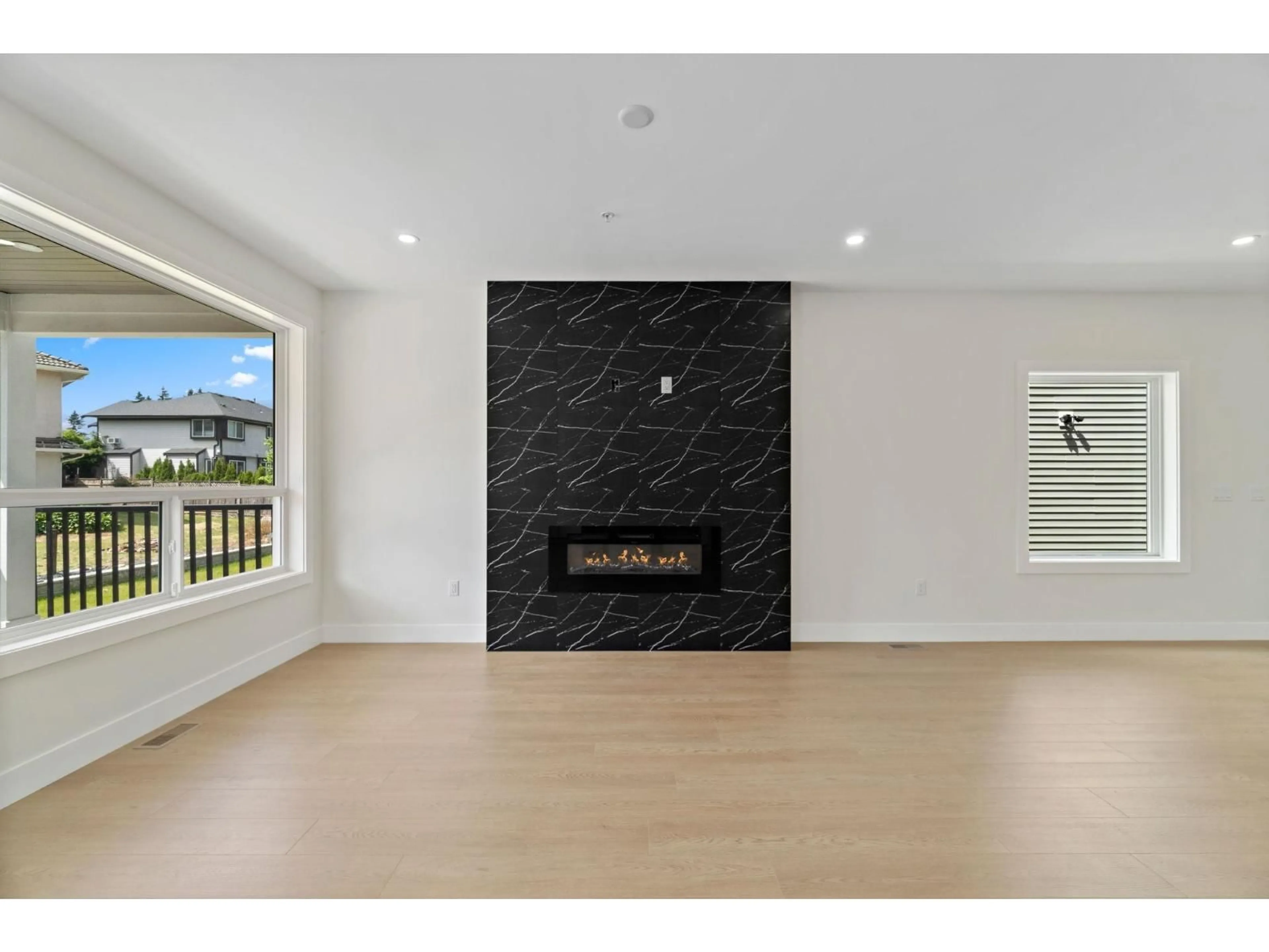 Unknown for 32546 HIGGINBOTTOM COURT, Mission British Columbia V2V2T7