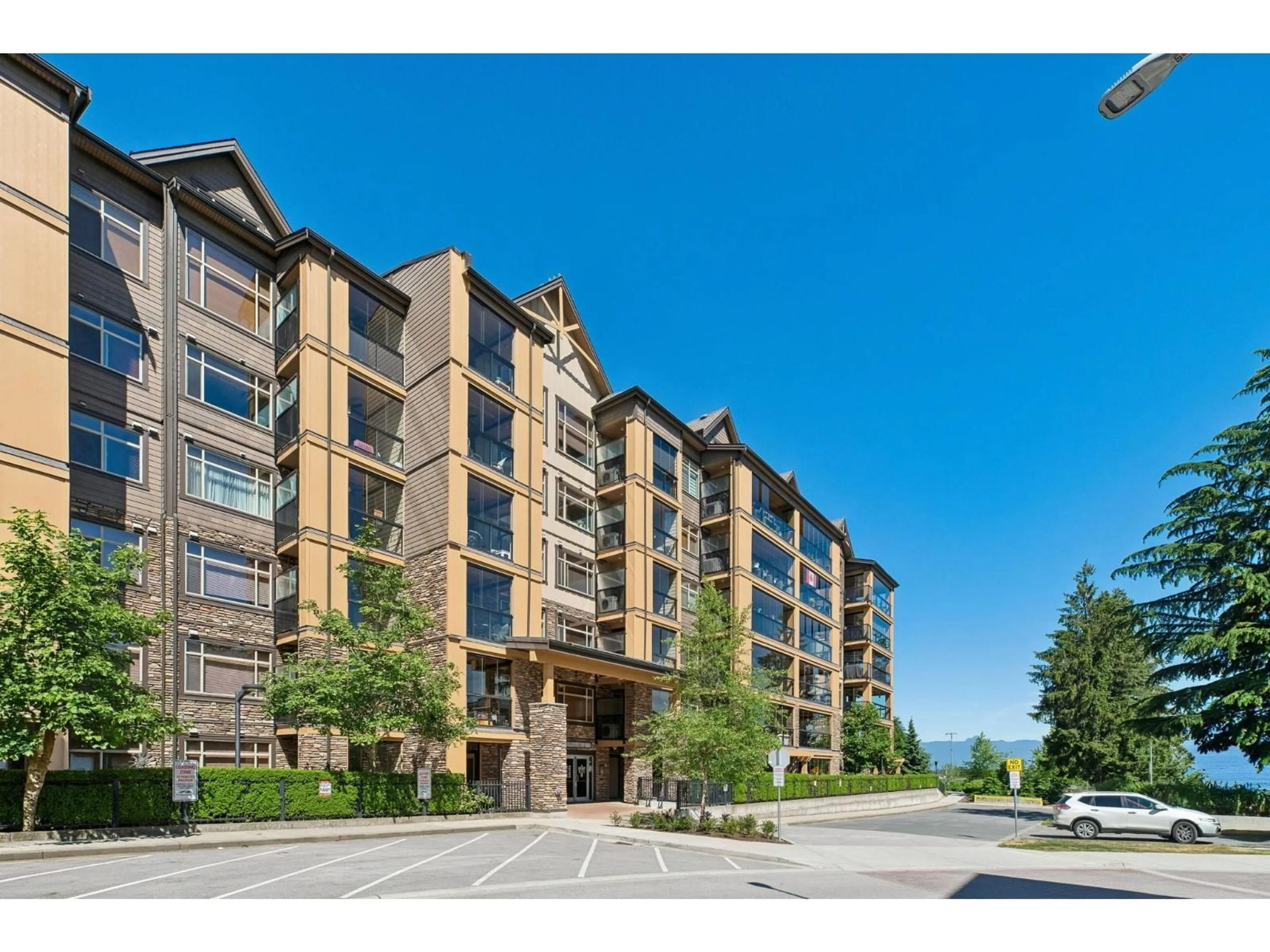 Unknown for 228 - 8157 207 STREET, Surrey British Columbia V2Y0V3