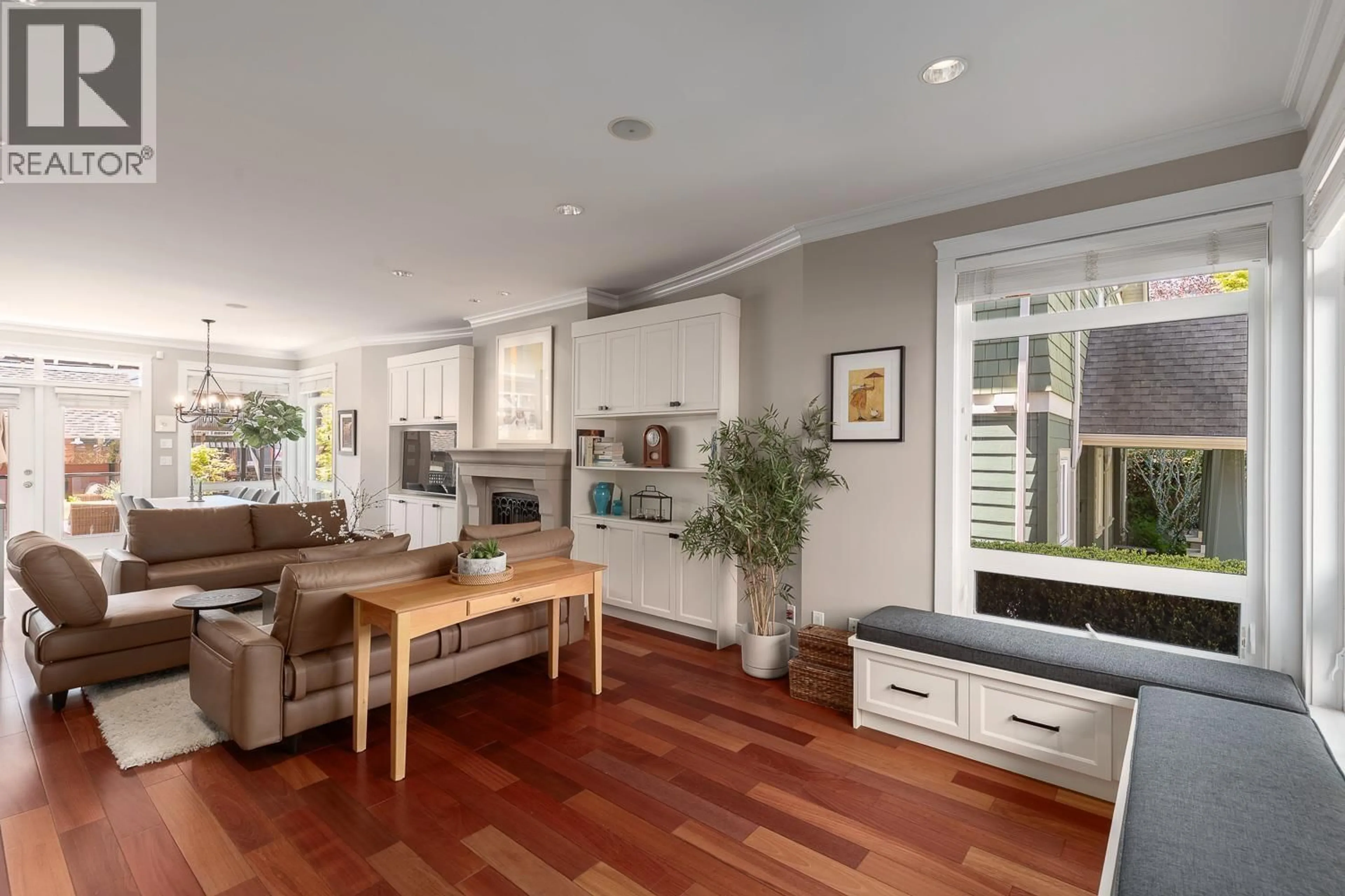 Unknown for 227 17 STREET, North Vancouver British Columbia V7L2V8