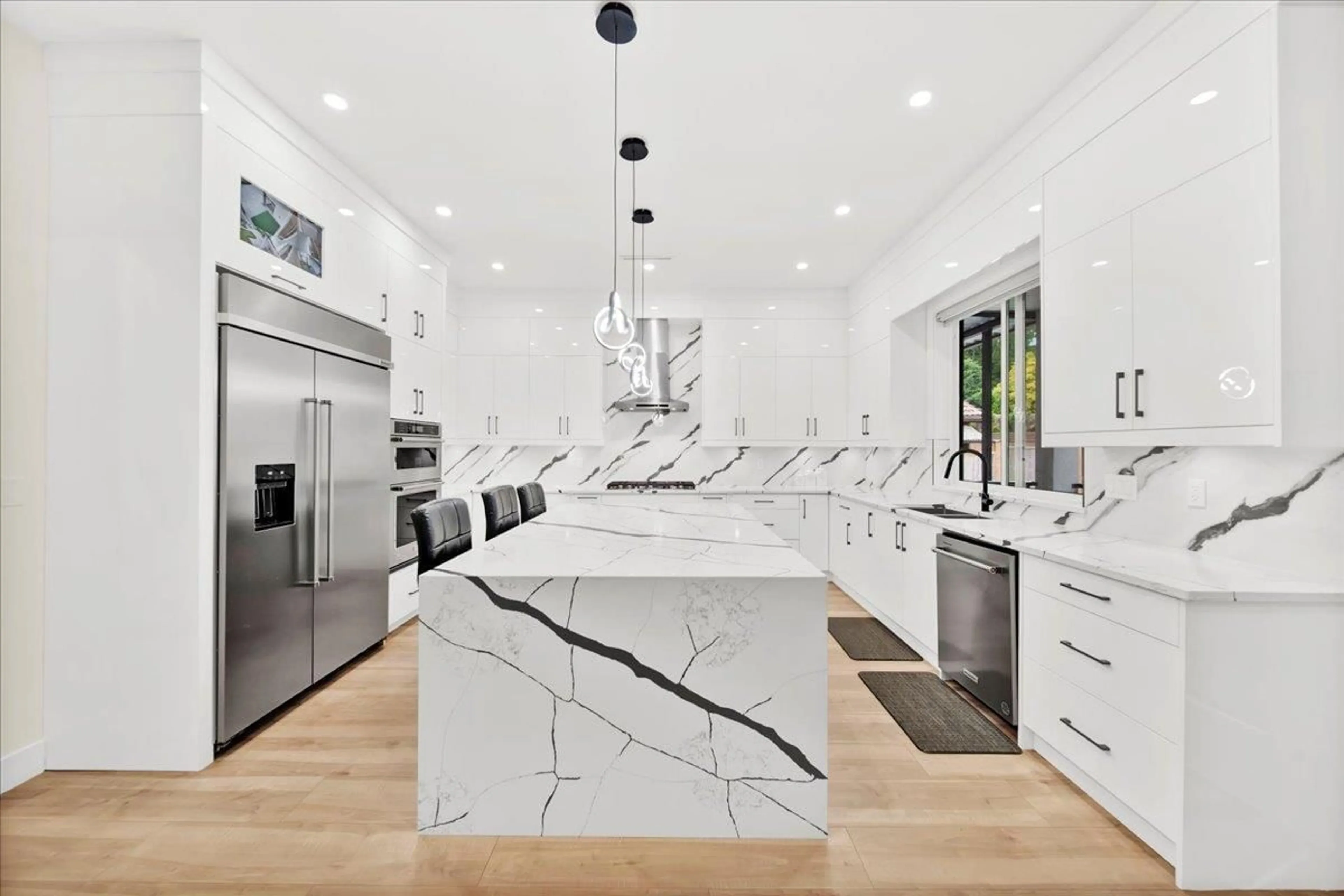 Contemporary kitchen, ceramic/tile floor for 11927 85A AVENUE, Delta British Columbia V4C6V5