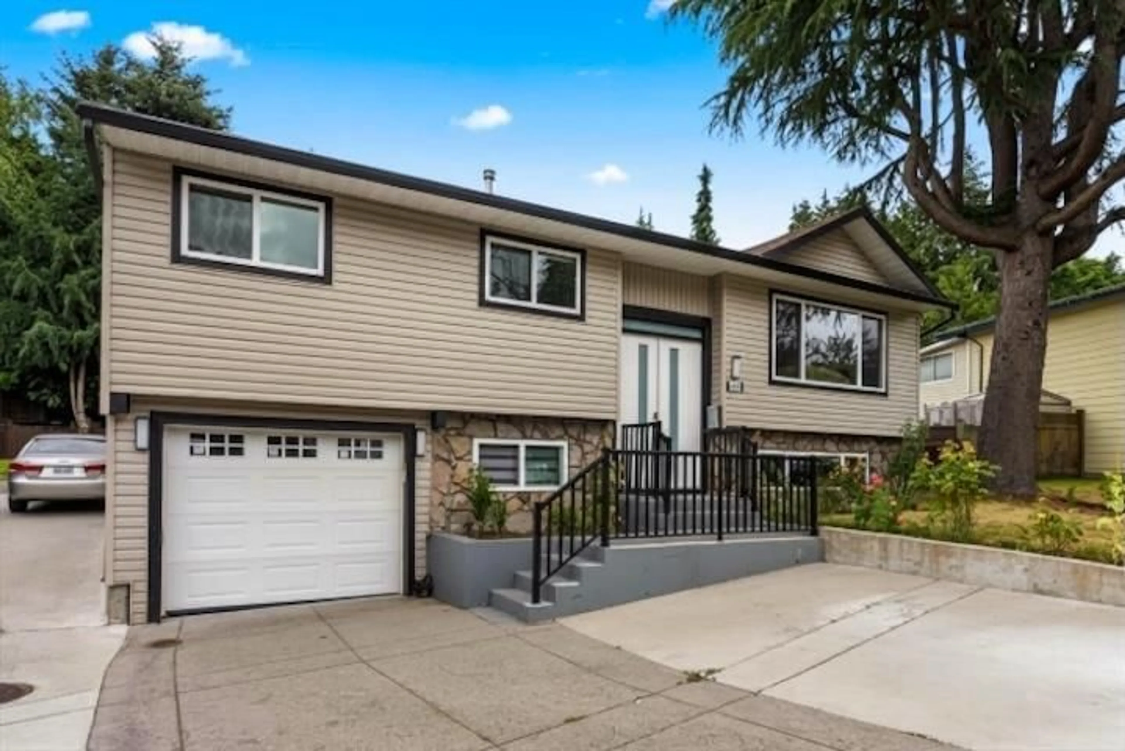 Home with vinyl exterior material, street for 15077 86B AVENUE, Surrey British Columbia V3S4V3