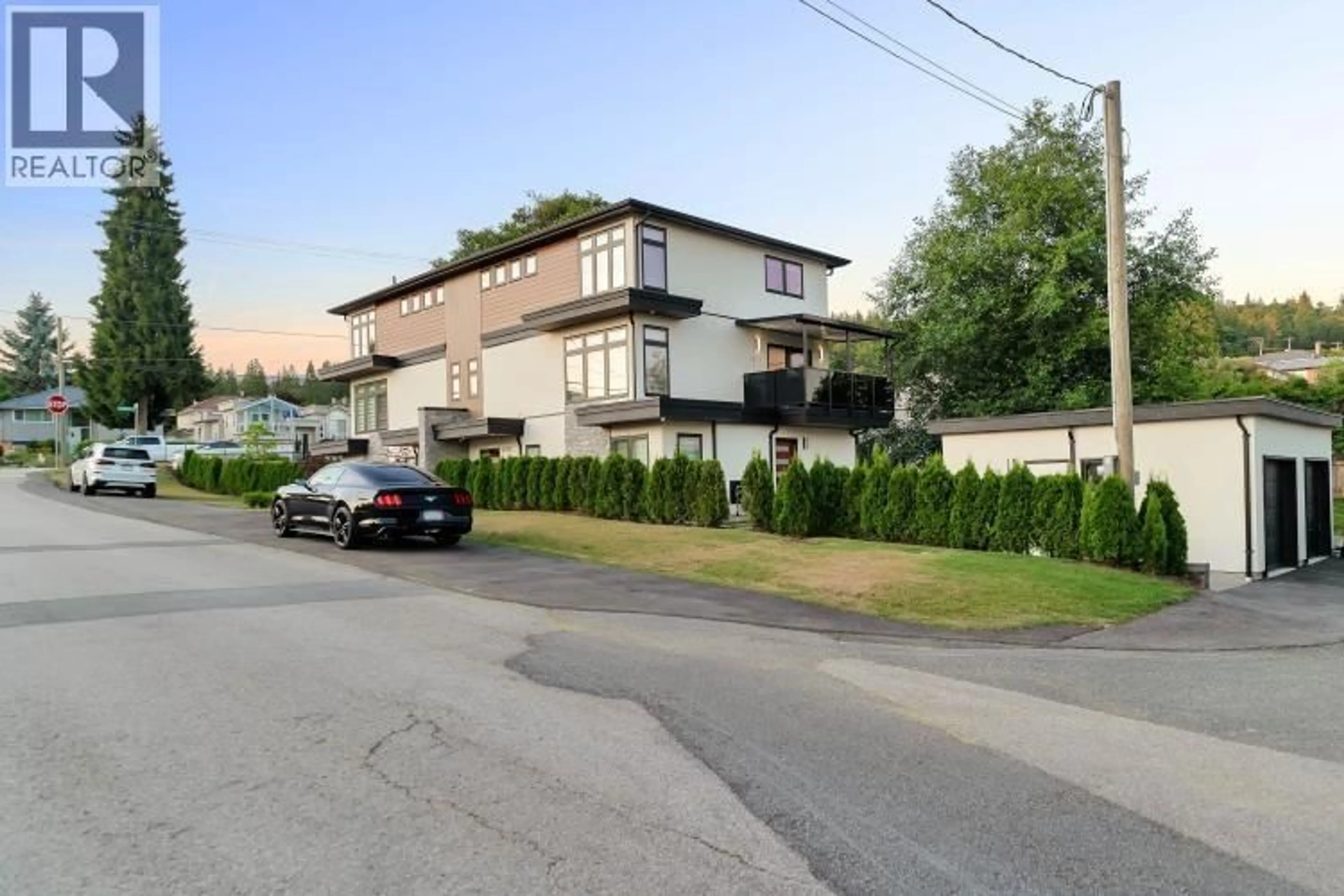 Unknown for 1012 AUGUSTA AVENUE, Burnaby British Columbia V5A2V4