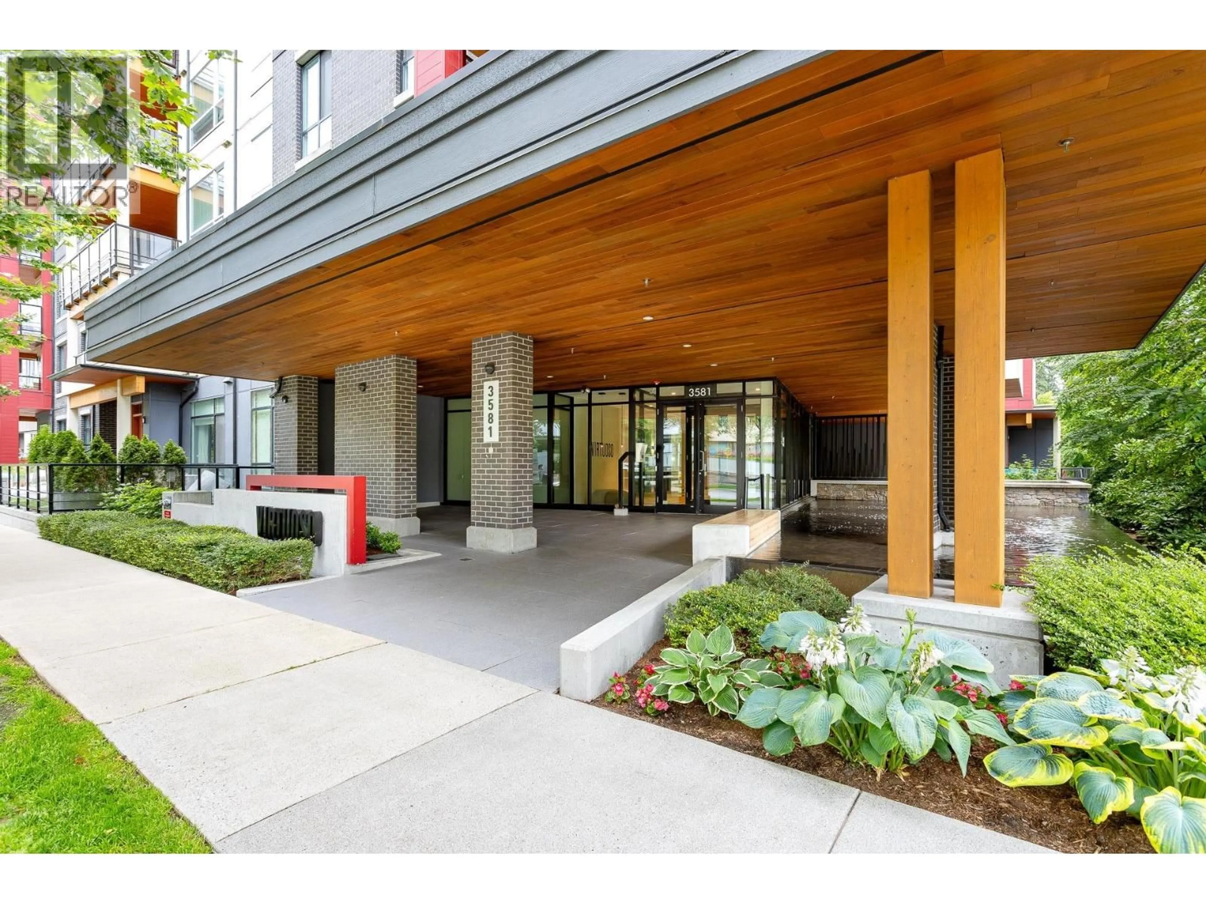 Indoor foyer for 212 - 3581 ROSS DRIVE, Vancouver British Columbia V6S0K5