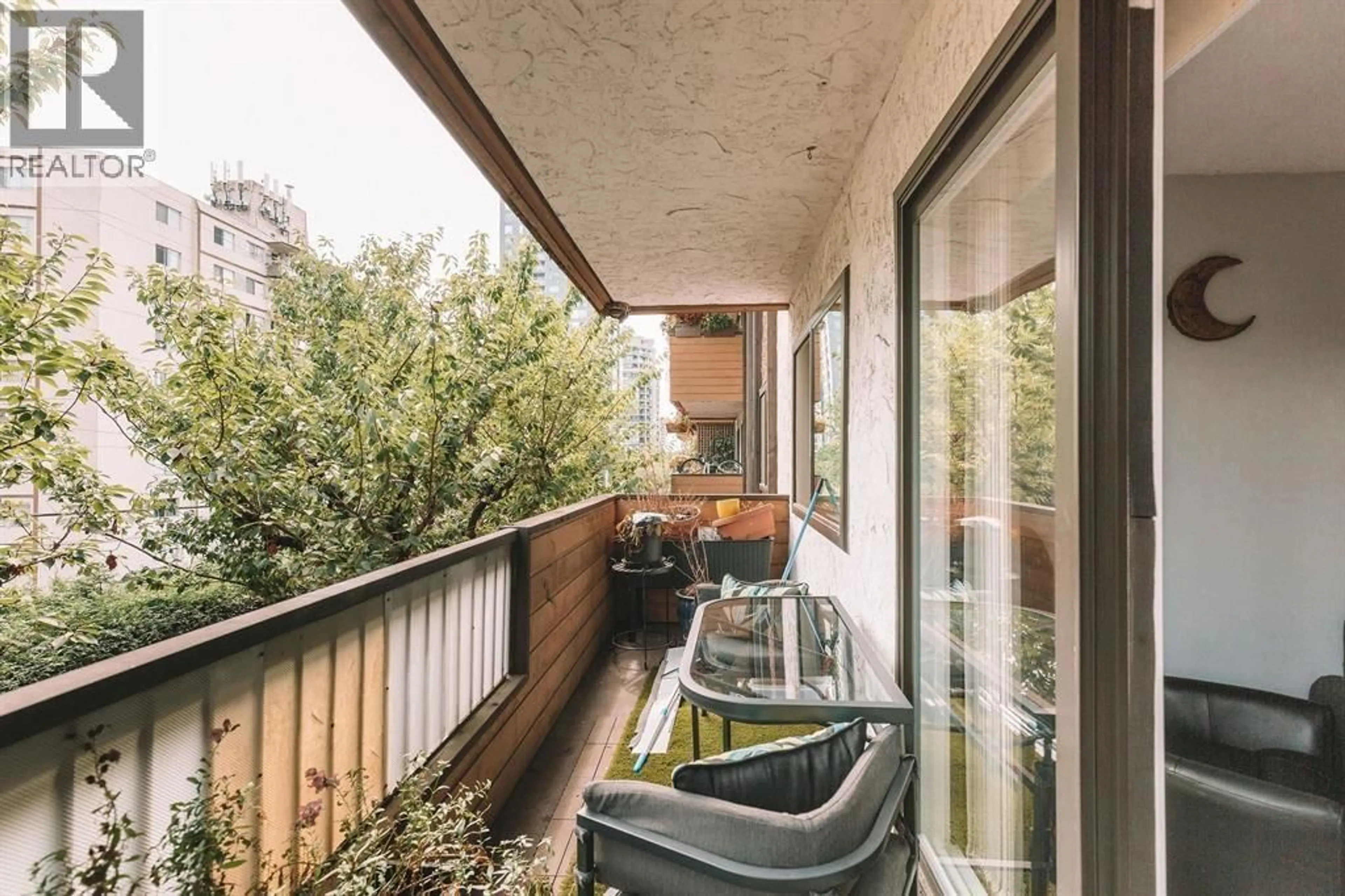 Balcony in the apartment, city buildings view from balcony for 206 - 410 AGNES STREET, New Westminster British Columbia V3L1G1