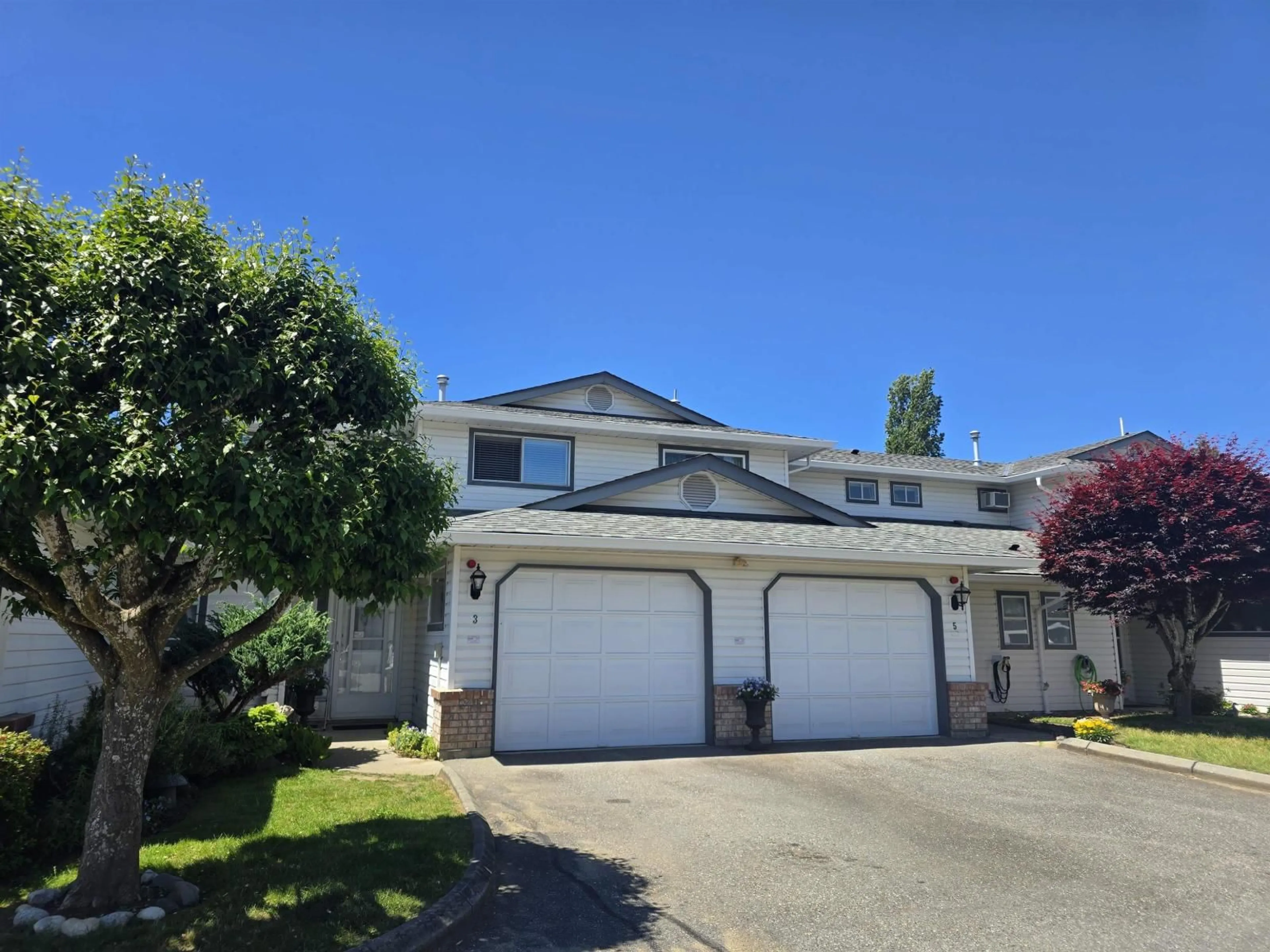 Unknown for 3 - 32165 7TH AVENUE, Mission British Columbia V2V1Z0