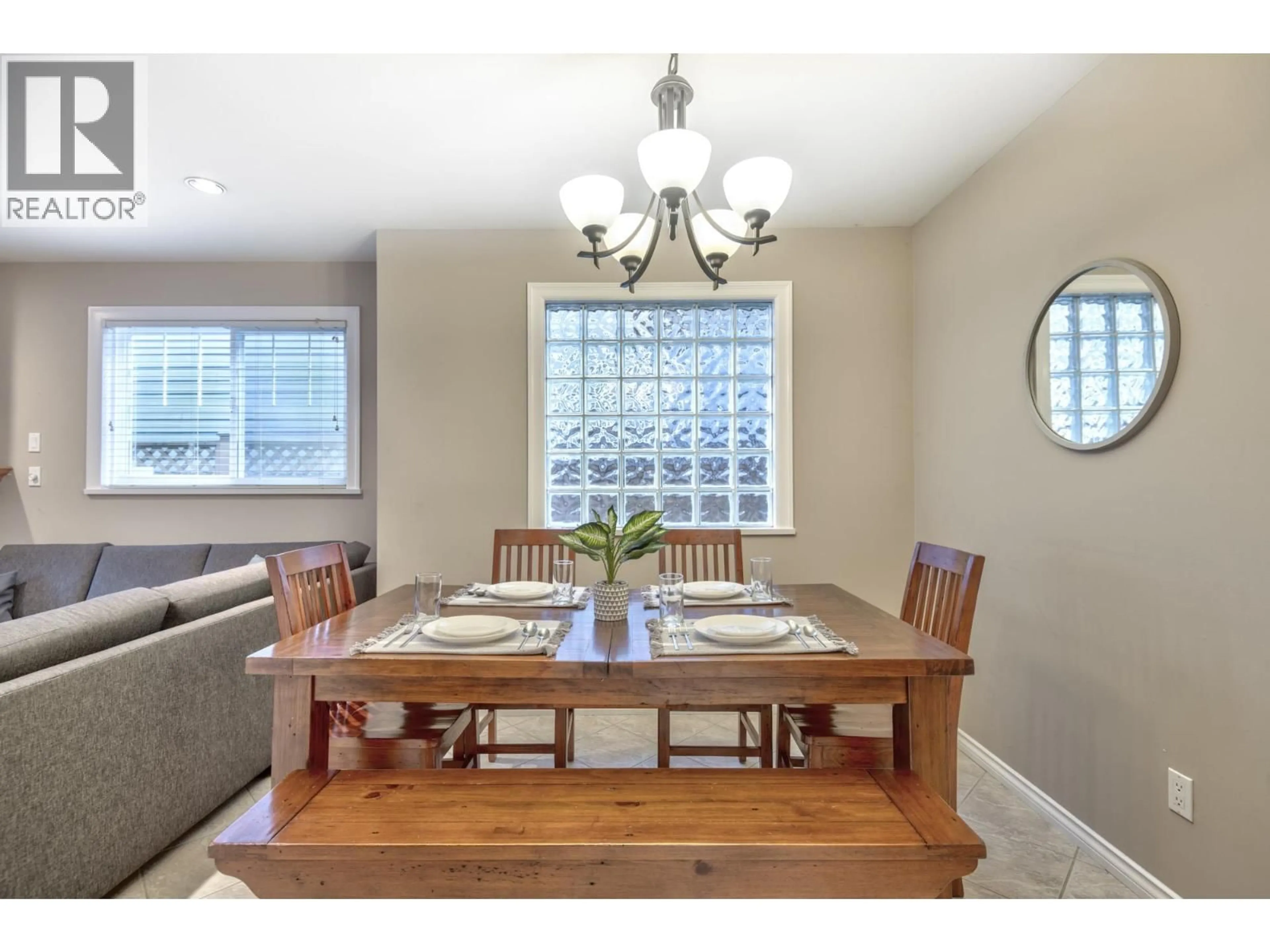 Dining room, unknown for 4355 ALBERT STREET, Burnaby British Columbia V5C2E9