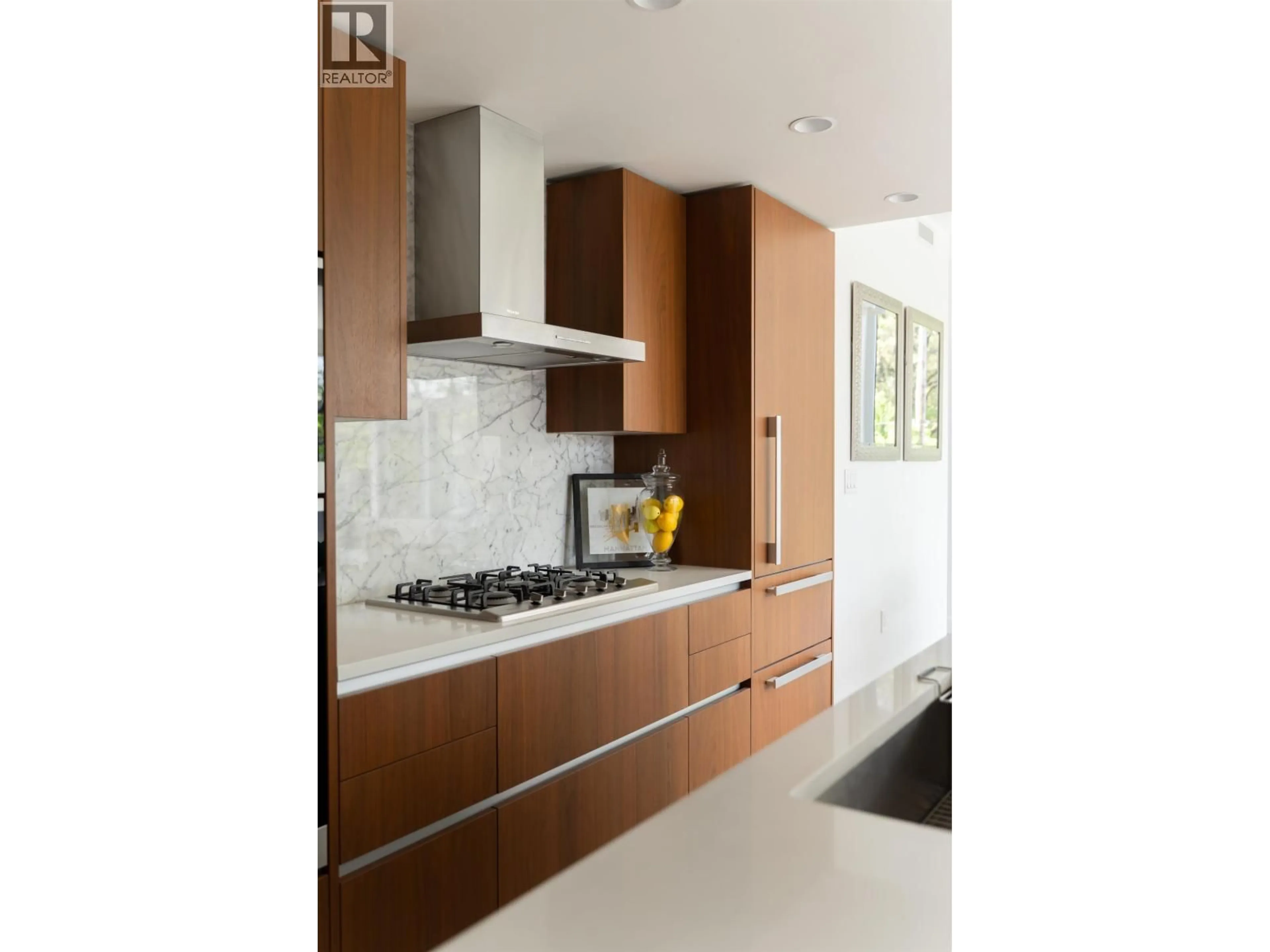 Contemporary kitchen, unknown for 305 - 2888 ARBUTUS STREET, Vancouver British Columbia V6J0J1