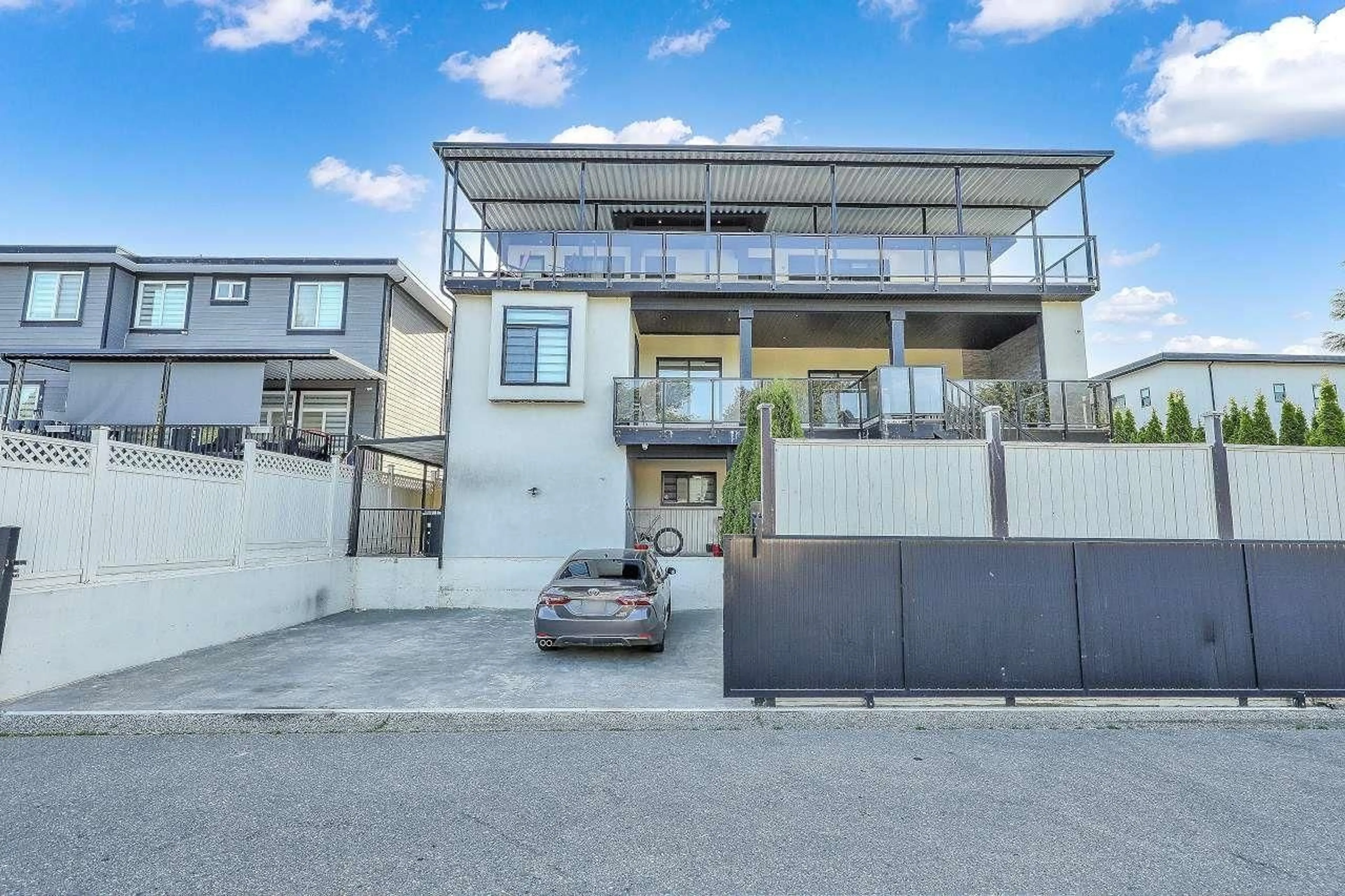 A pic from outside/outdoor area/front of a property/back of a property/a pic from drone, street for 6712 131A STREET, Surrey British Columbia V3W7P5