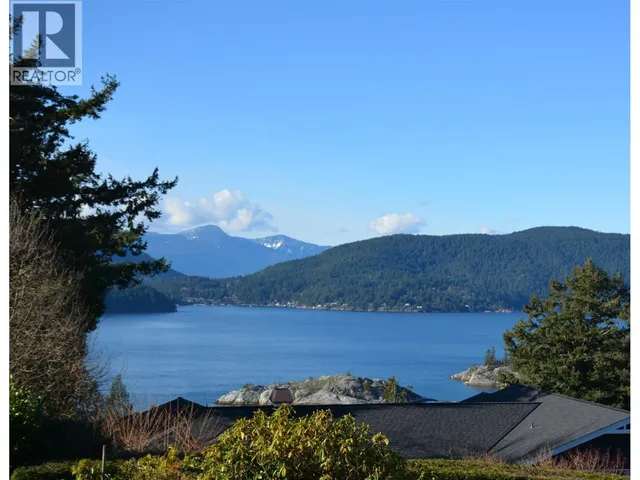 6240 OVERSTONE DRIVE, West Vancouver 2